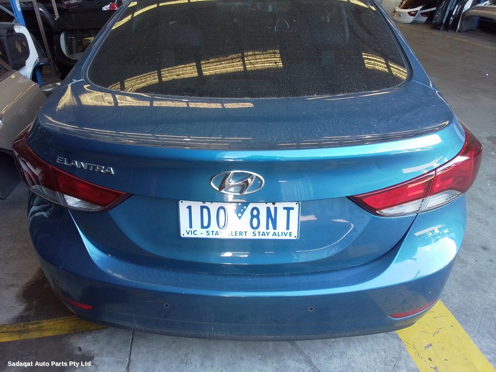 Hyundai Elantra Left Door Mirror