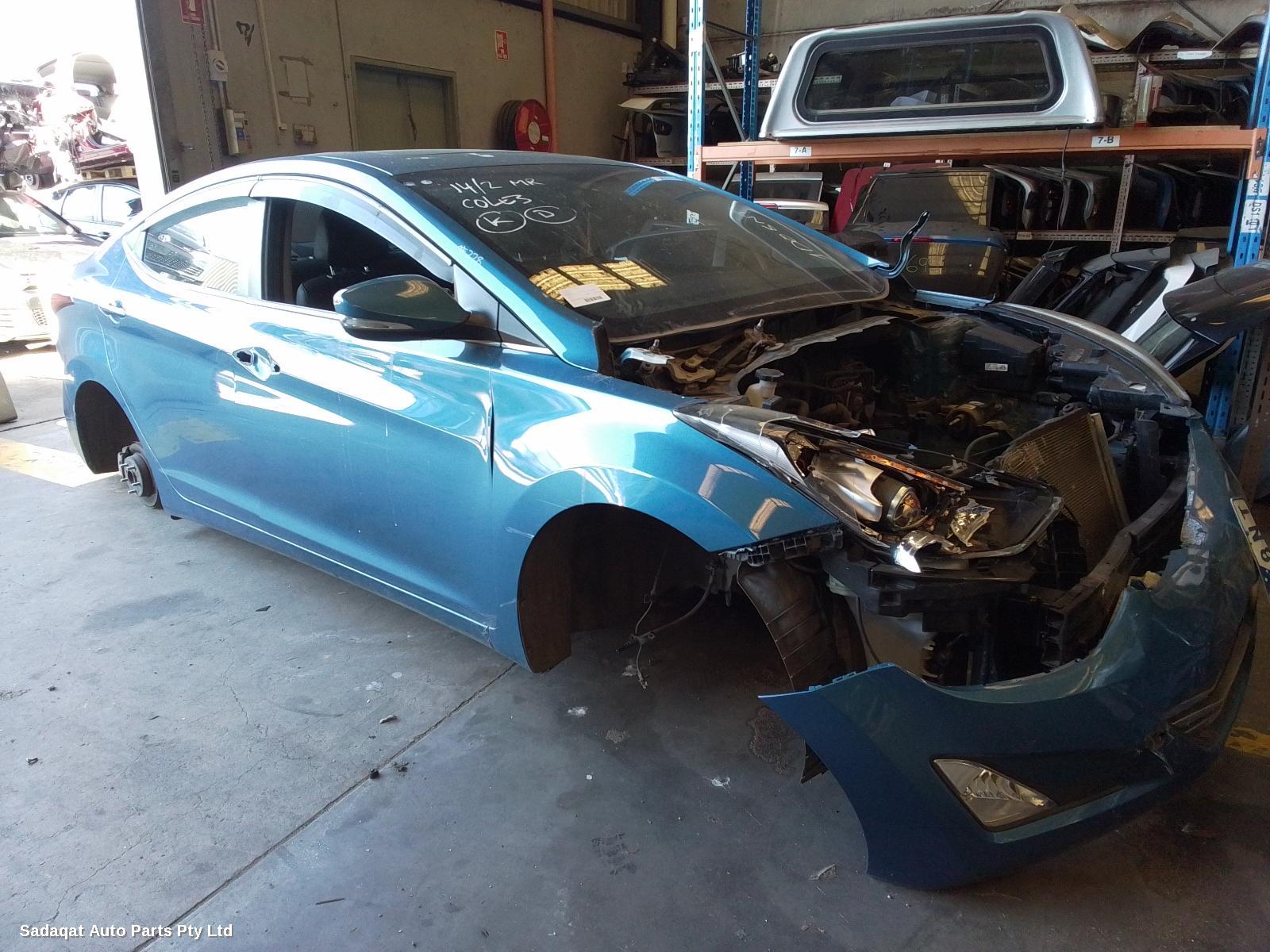 Hyundai Elantra Left Door Mirror