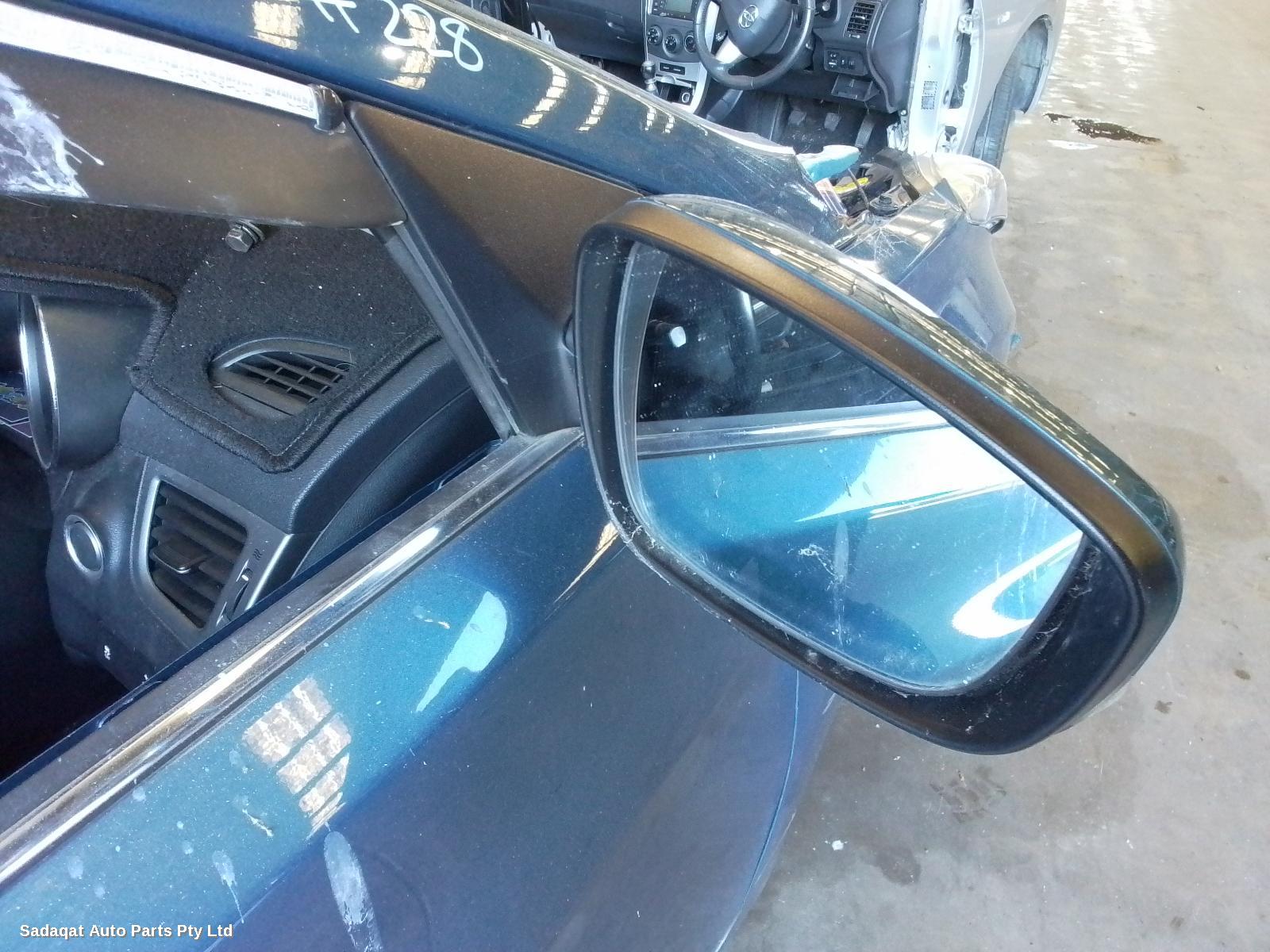 Hyundai Elantra Left Door Mirror