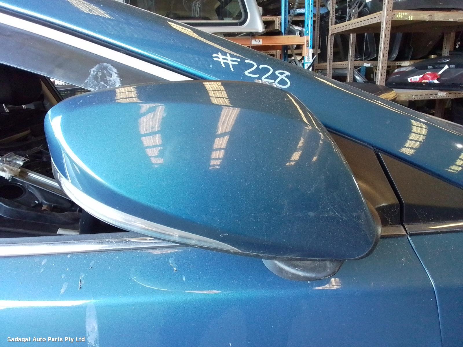 Hyundai Elantra Left Door Mirror