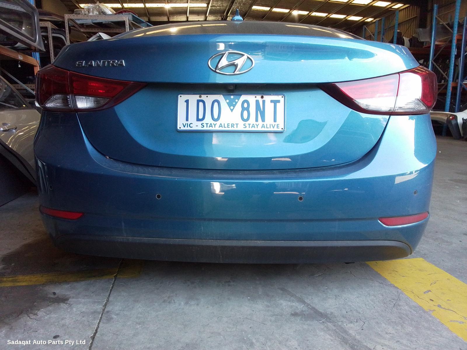 Hyundai Elantra Left Door Mirror