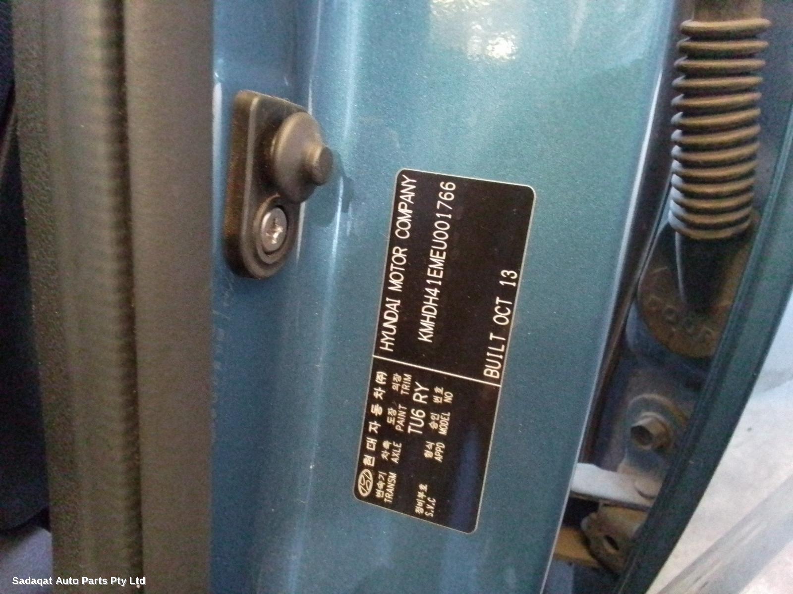 Hyundai Elantra Left Door Mirror