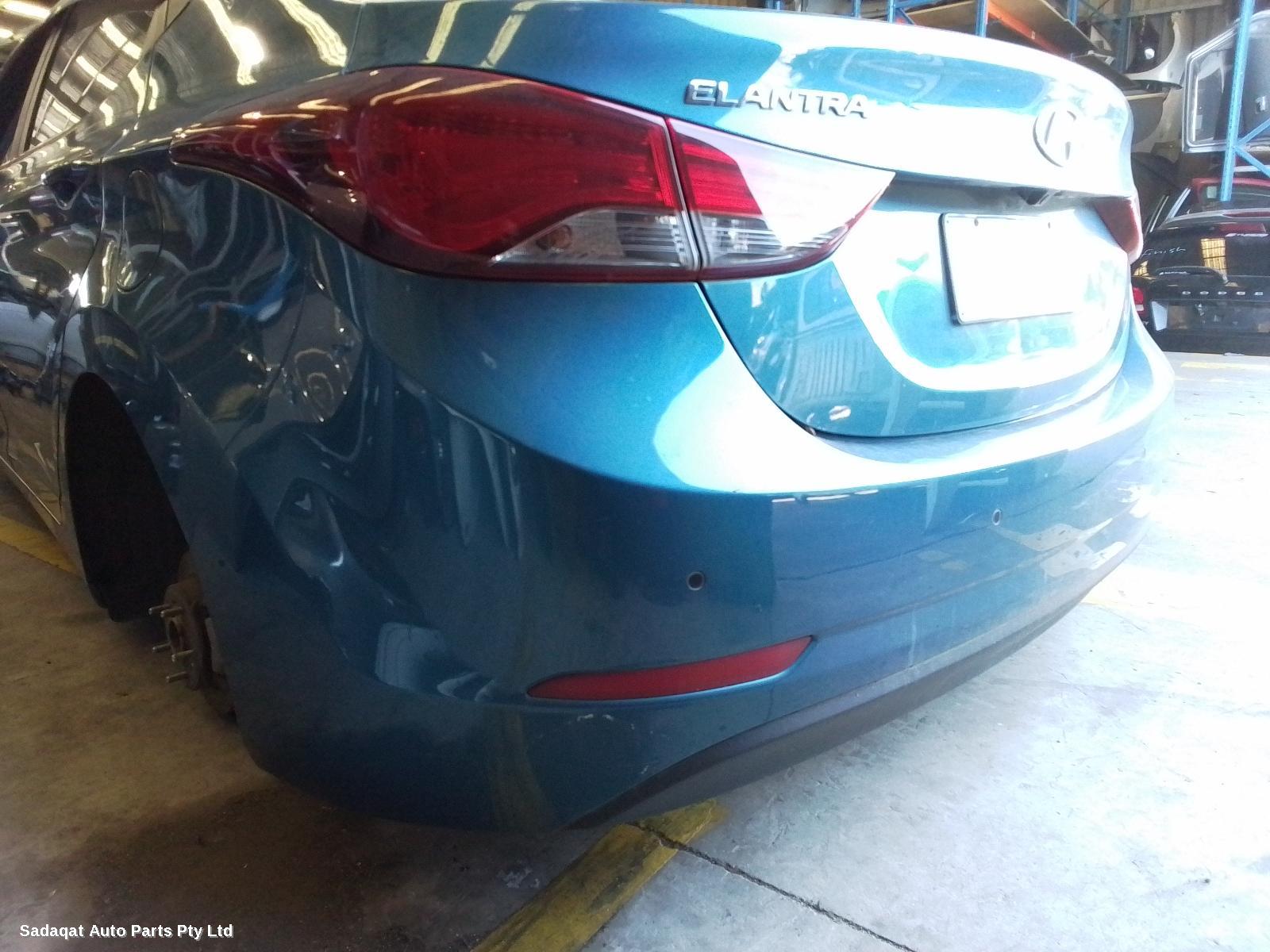 Hyundai Elantra Left Door Mirror