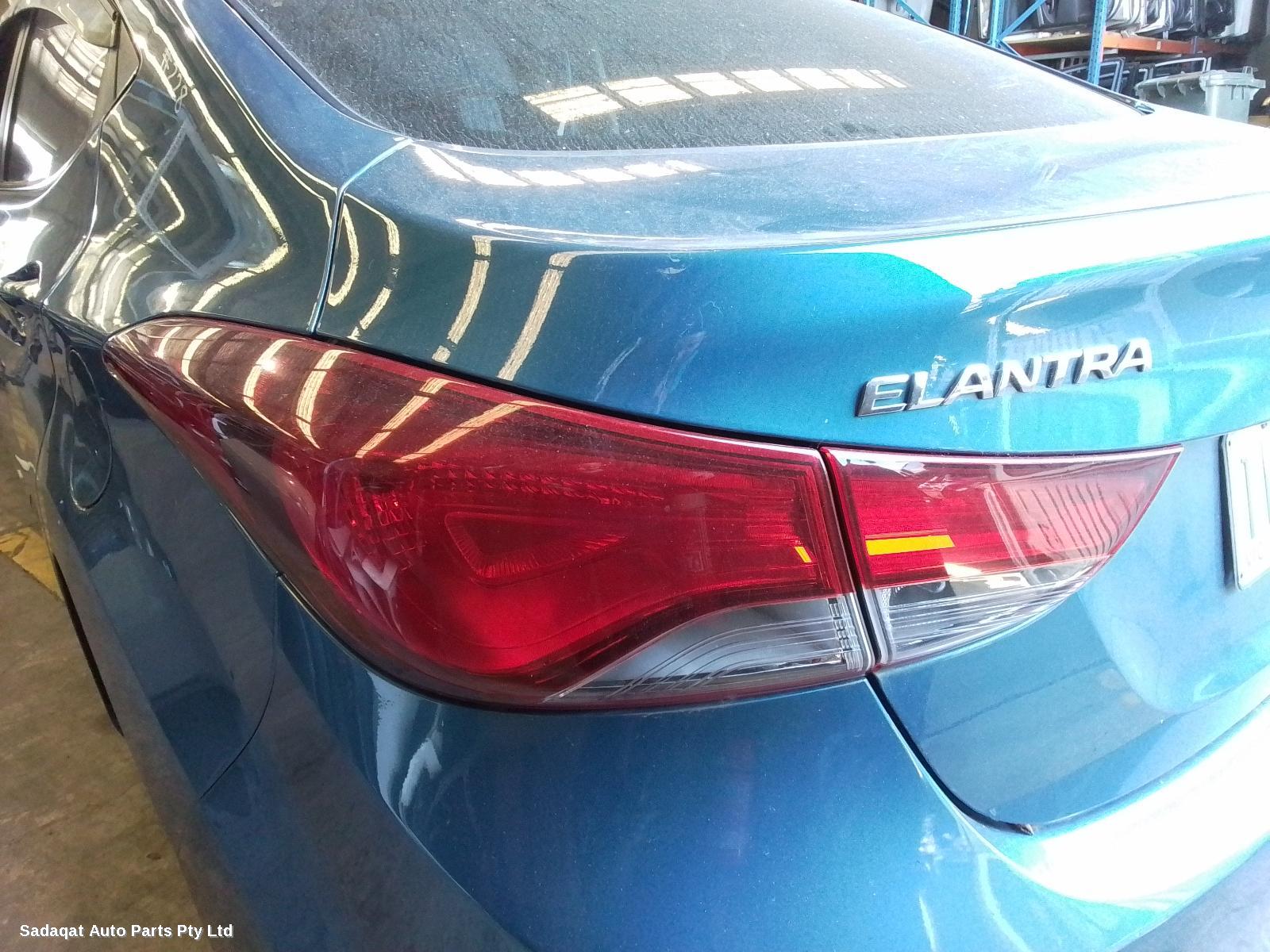 Hyundai Elantra Left Door Mirror
