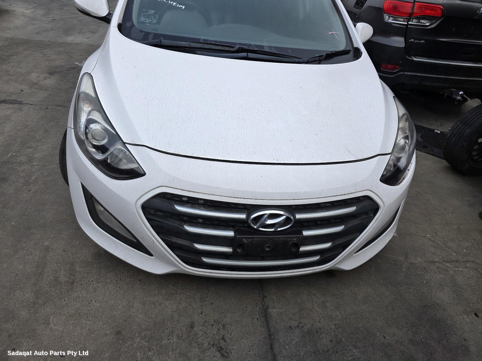 Hyundai I30 Left Door Mirror