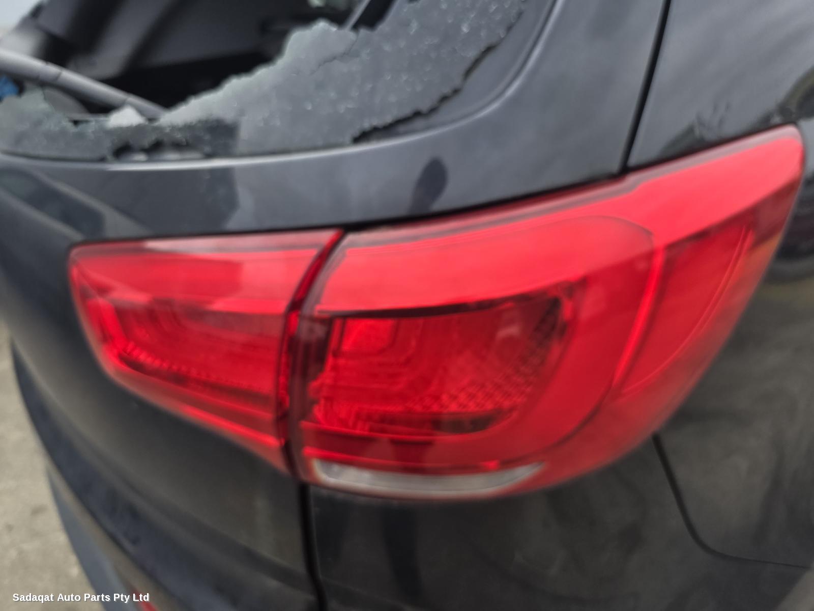 Kia Sportage Right Taillight
