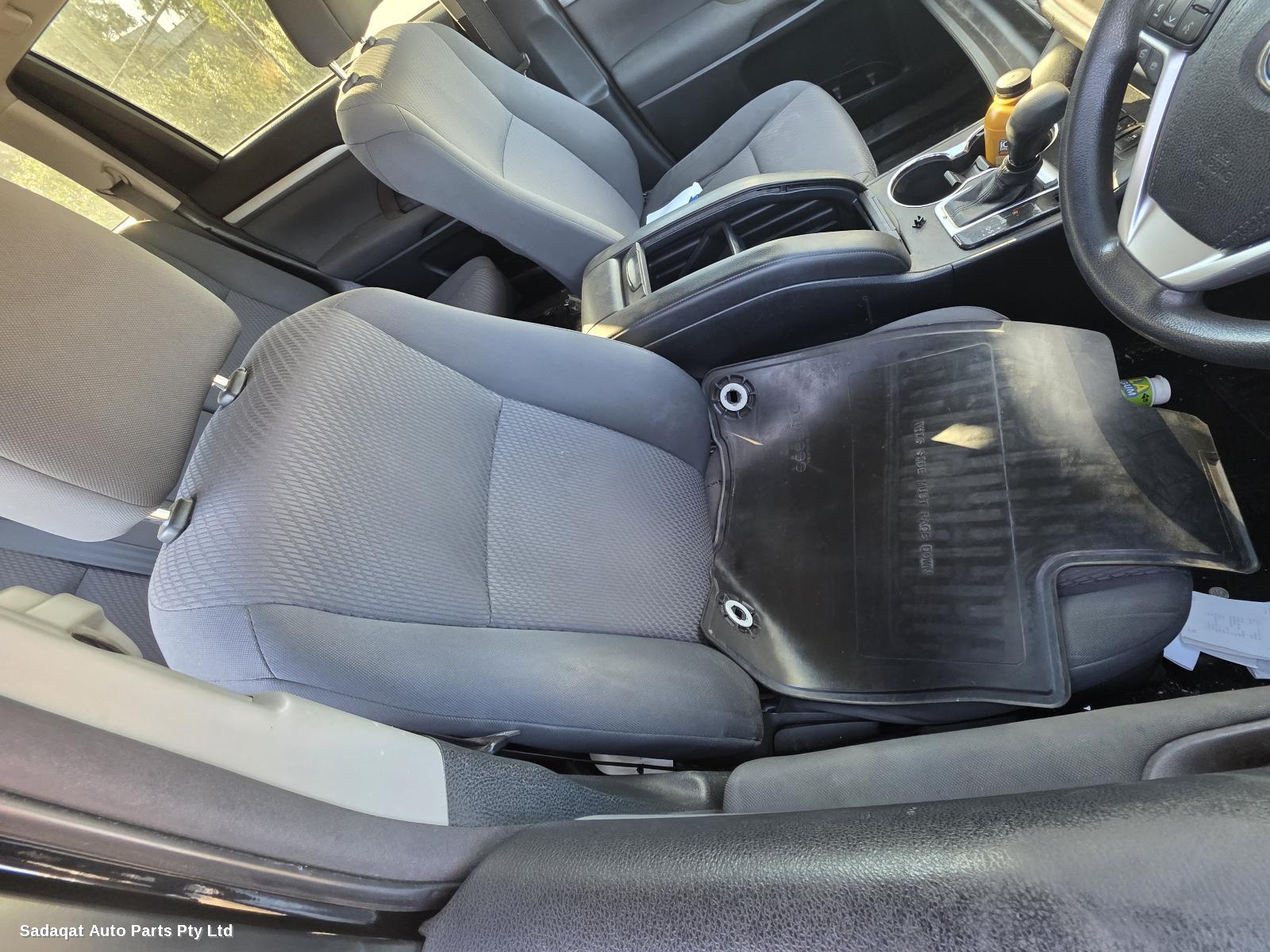 Toyota Kluger Left Door Mirror