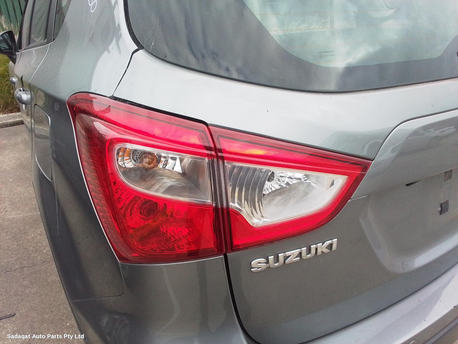 Suzuki S-cross Left Door Mirror