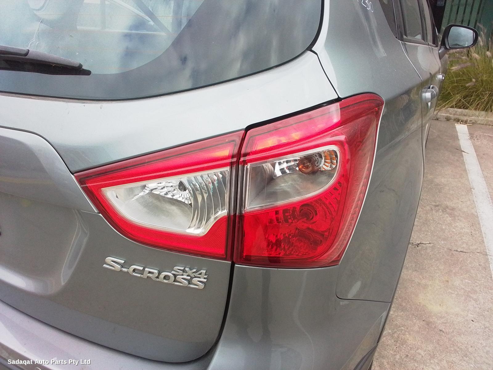 Suzuki S-cross Left Door Mirror