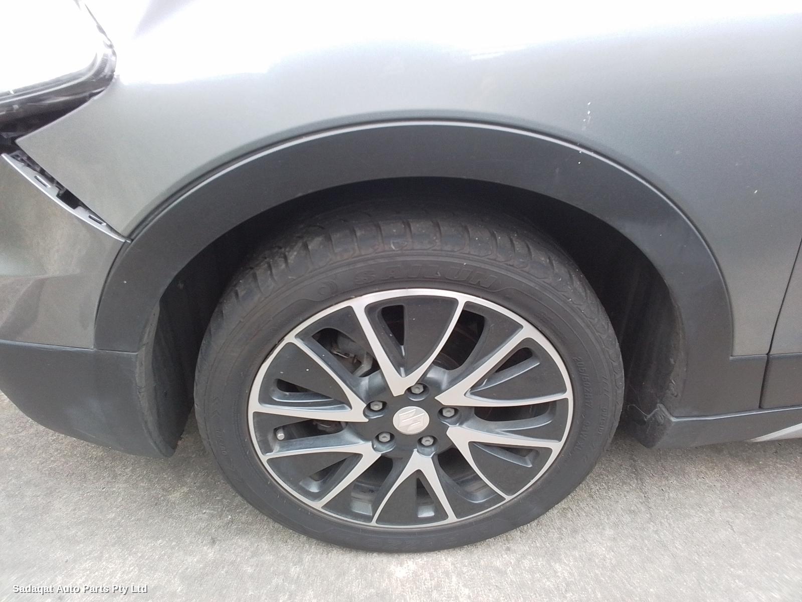 Suzuki S-cross Left Door Mirror