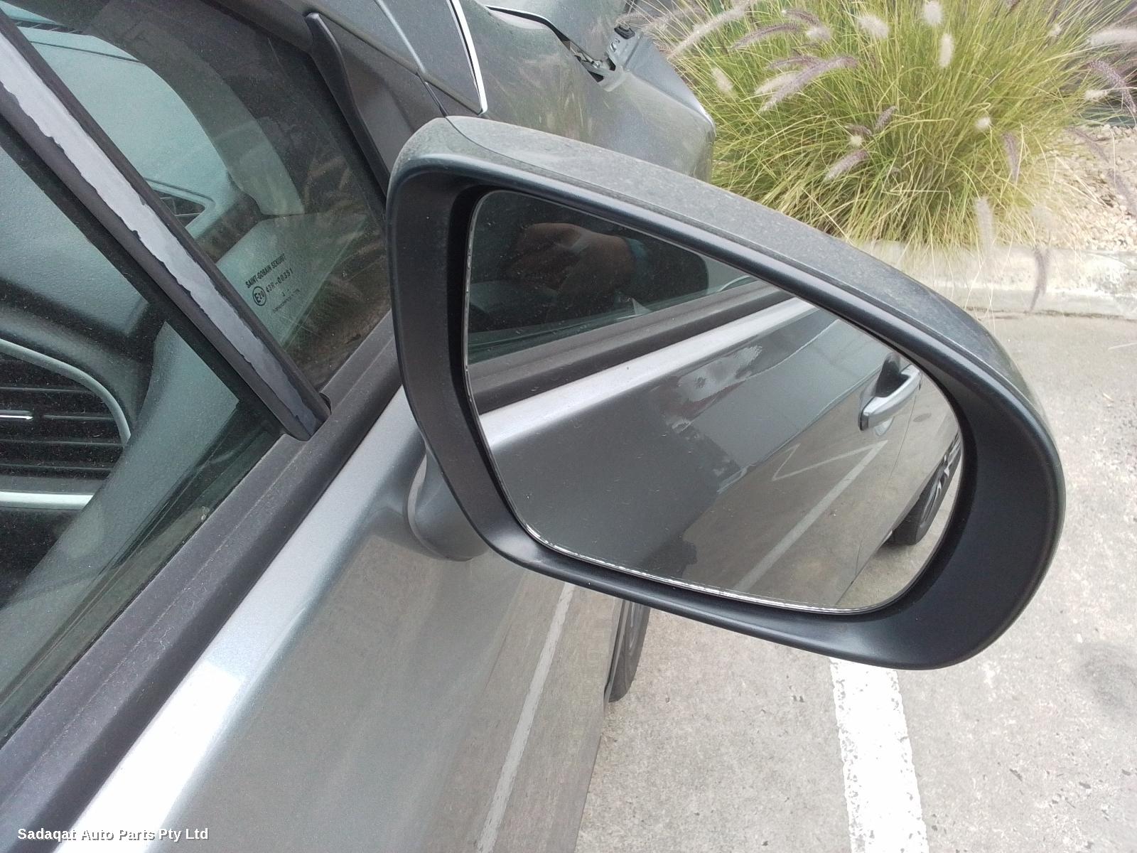 Suzuki S-cross Left Door Mirror