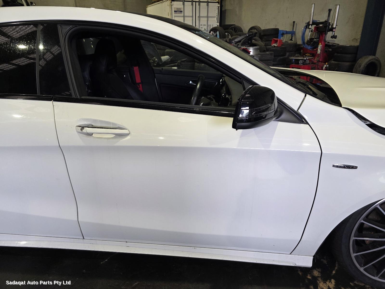 Mercedes Cla Class Console