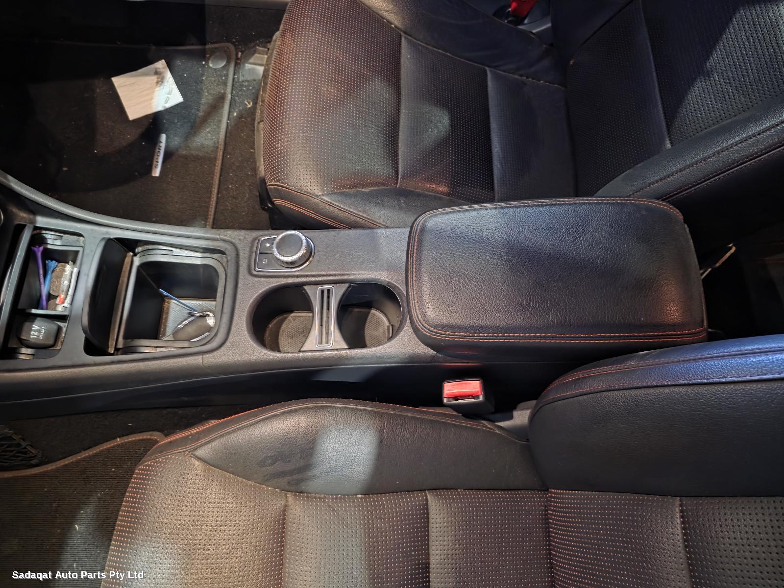 Mercedes Cla Class Console