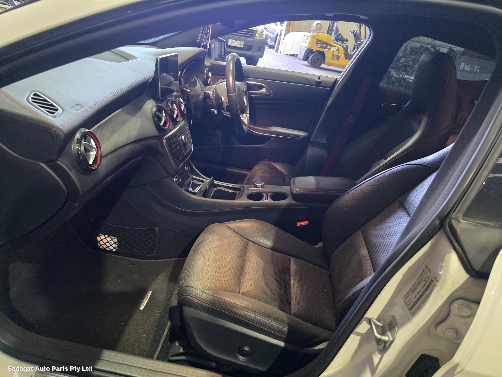 Mercedes Cla Class Console