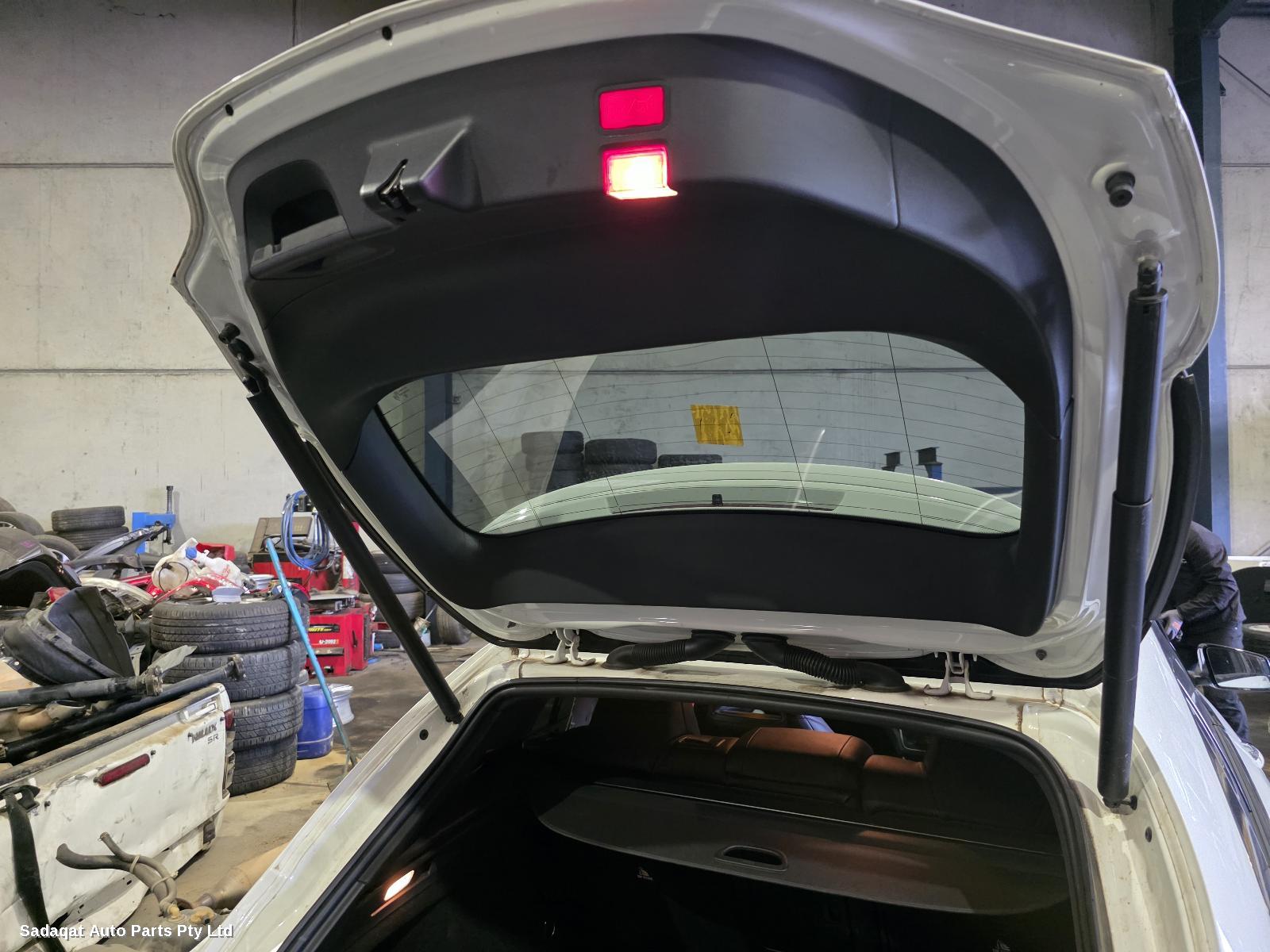 Mercedes Cla Class Console