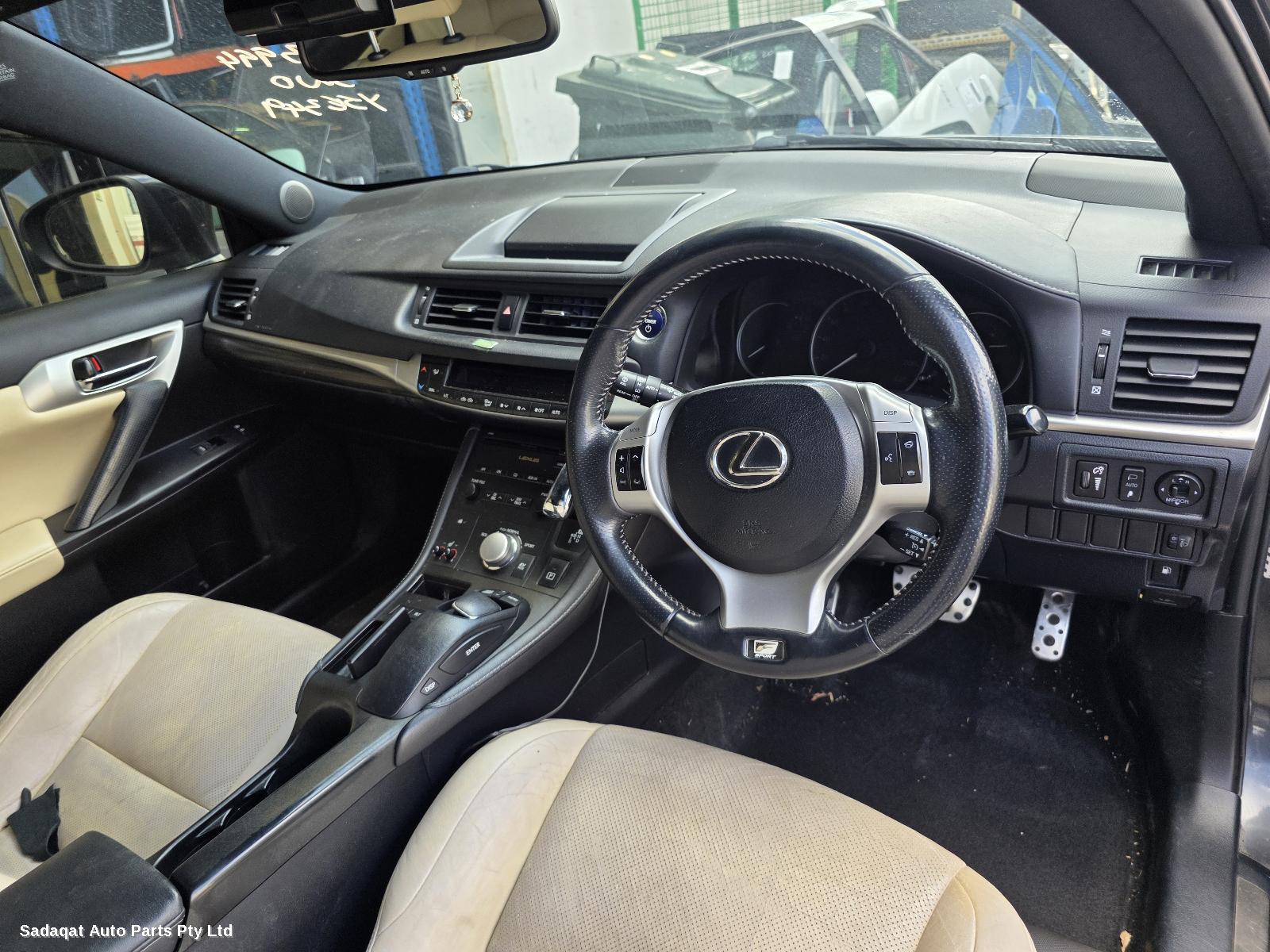 Lexus Ct200h Roof Glass/sunroof/t