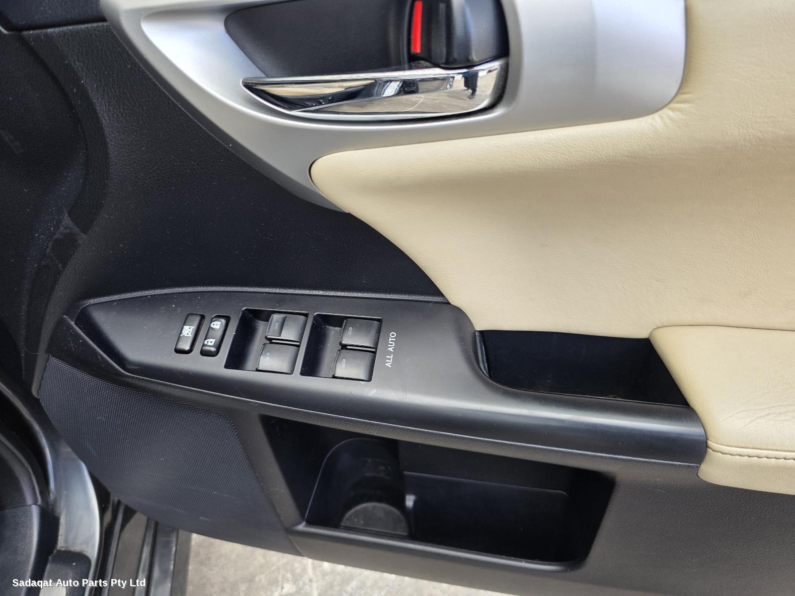 Lexus Ct200h Roof Glass/sunroof/t