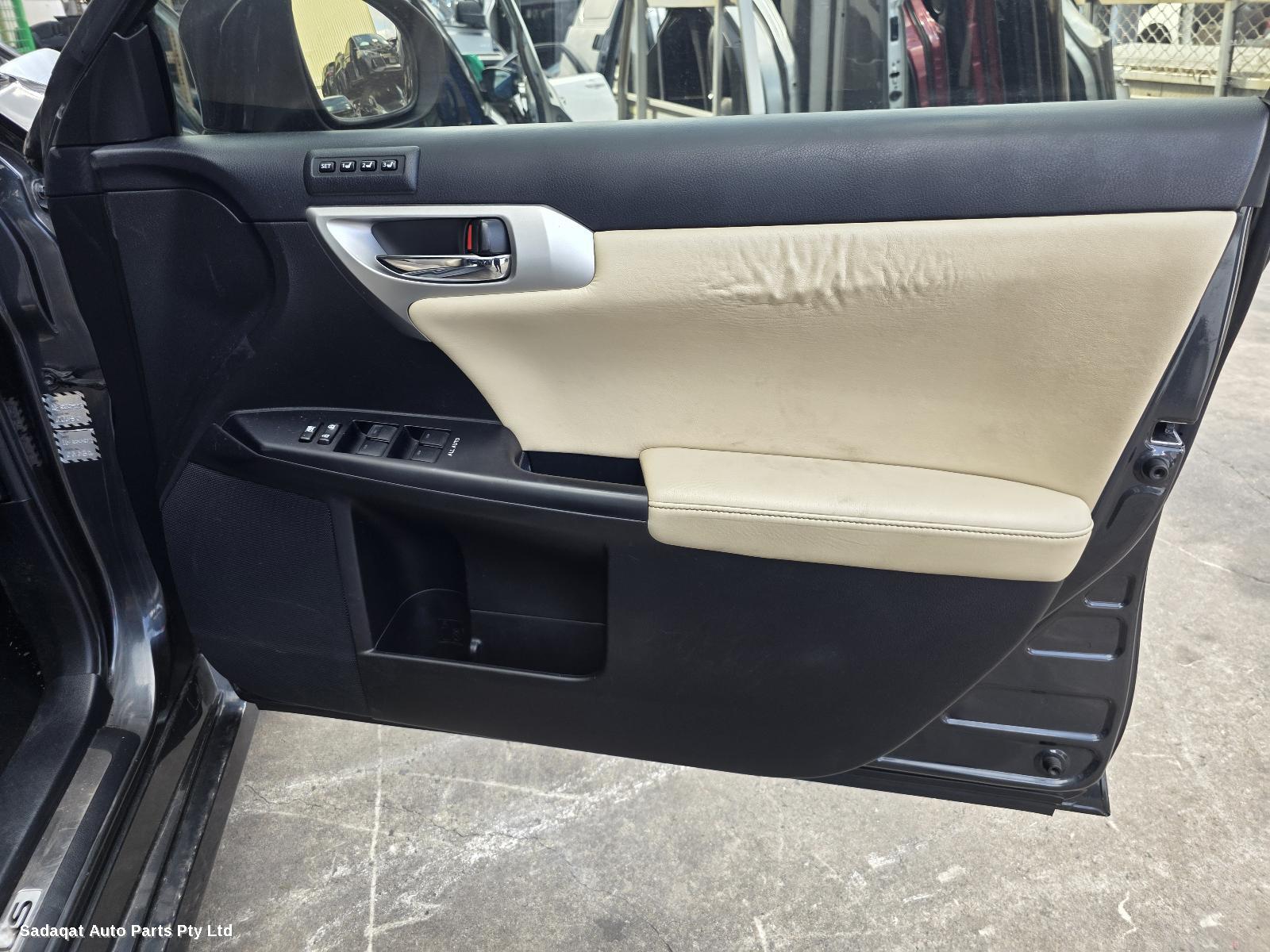 Lexus Ct200h Roof Glass/sunroof/t