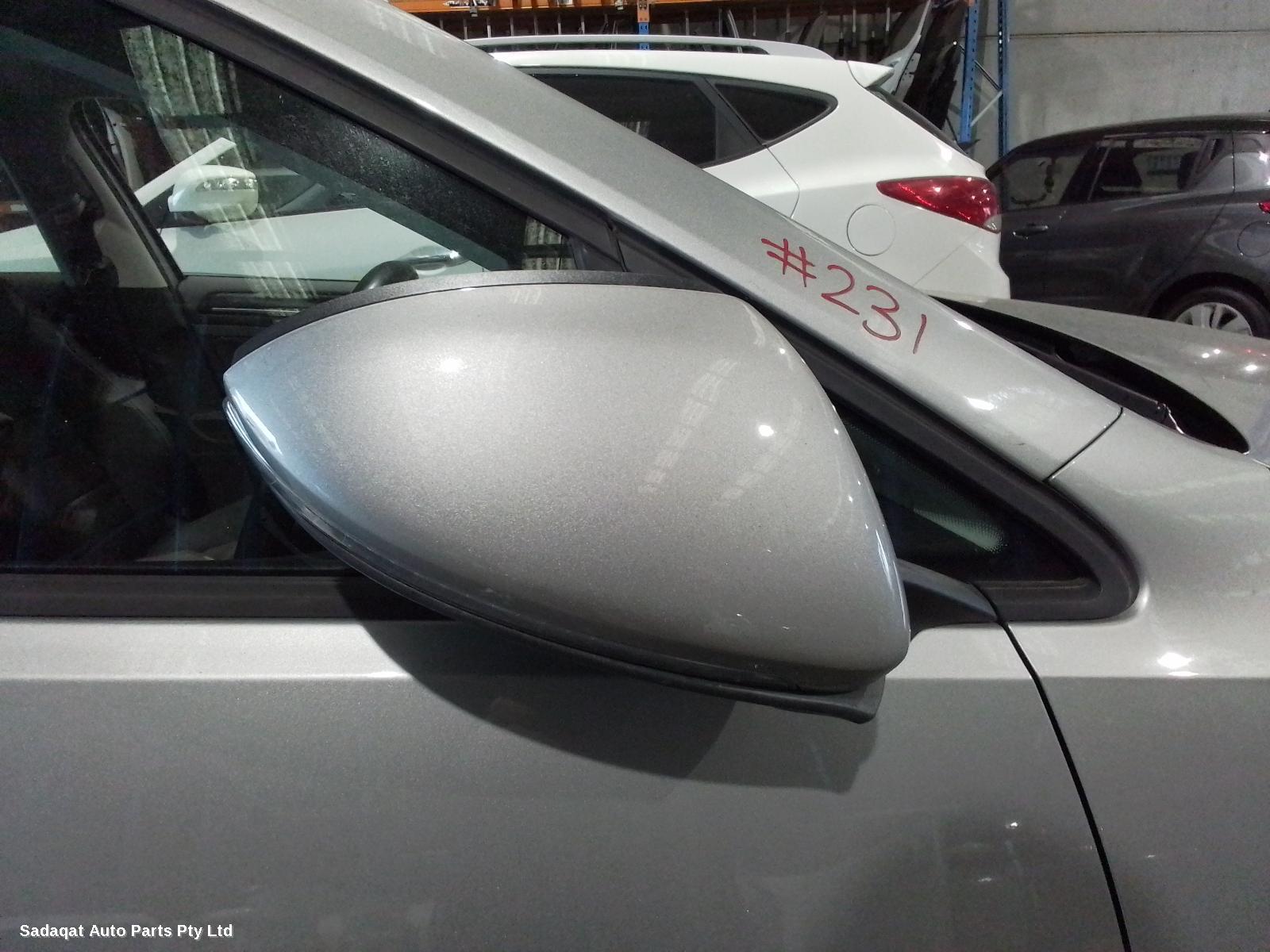 Volkswagen Golf Left Guard Liner