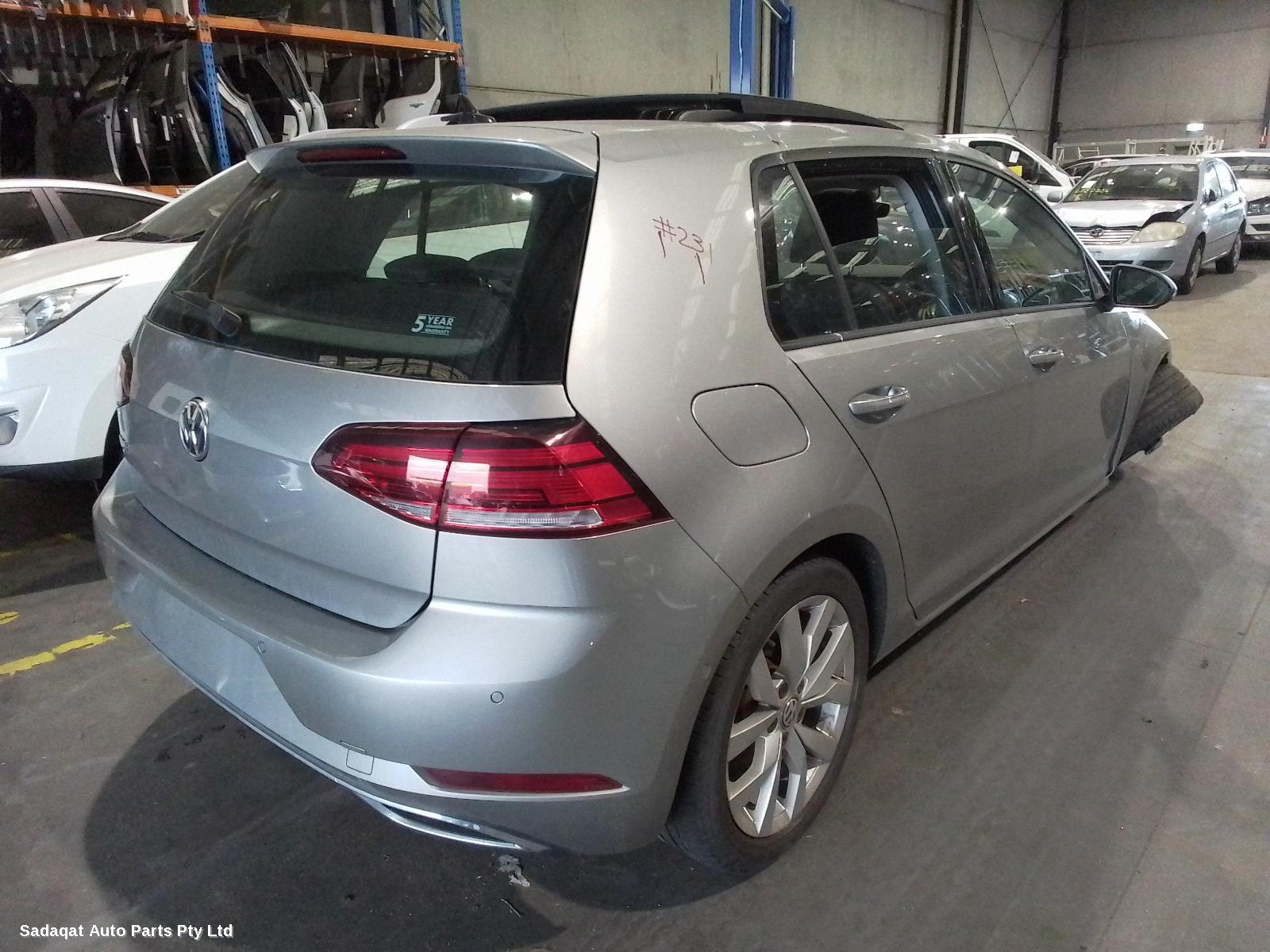Volkswagen Golf Left Guard Liner