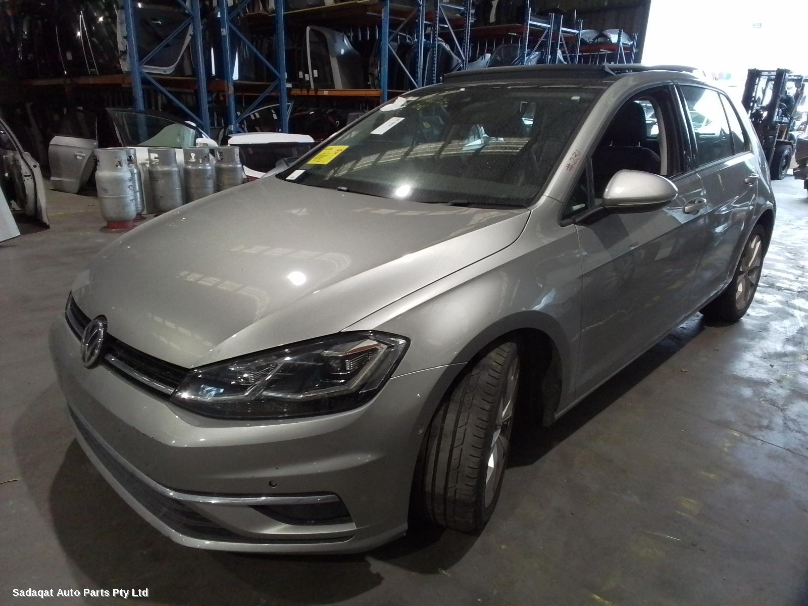 Volkswagen Golf Left Guard Liner
