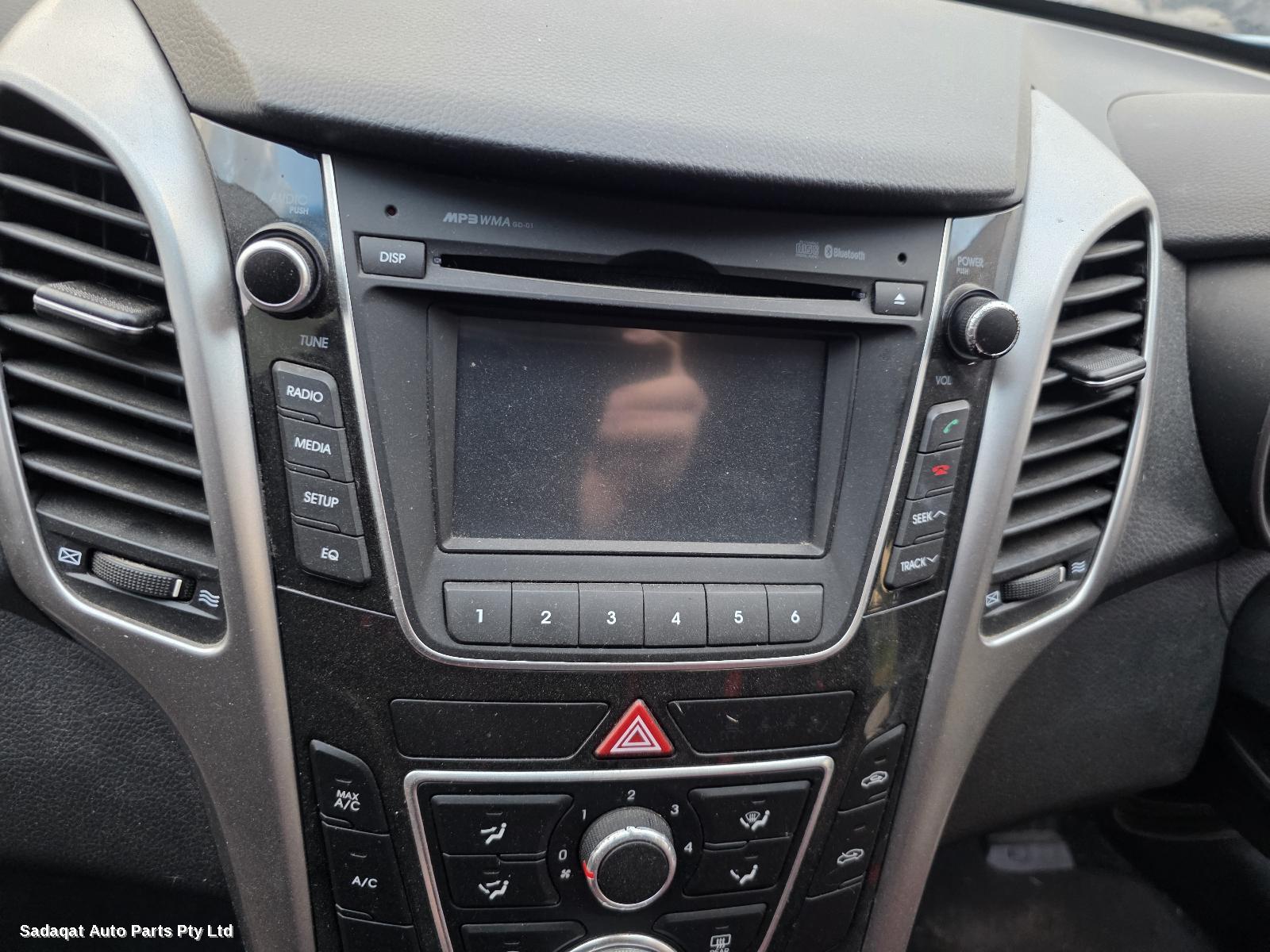 Hyundai I30 Radio/cd/dvd/sat/tv