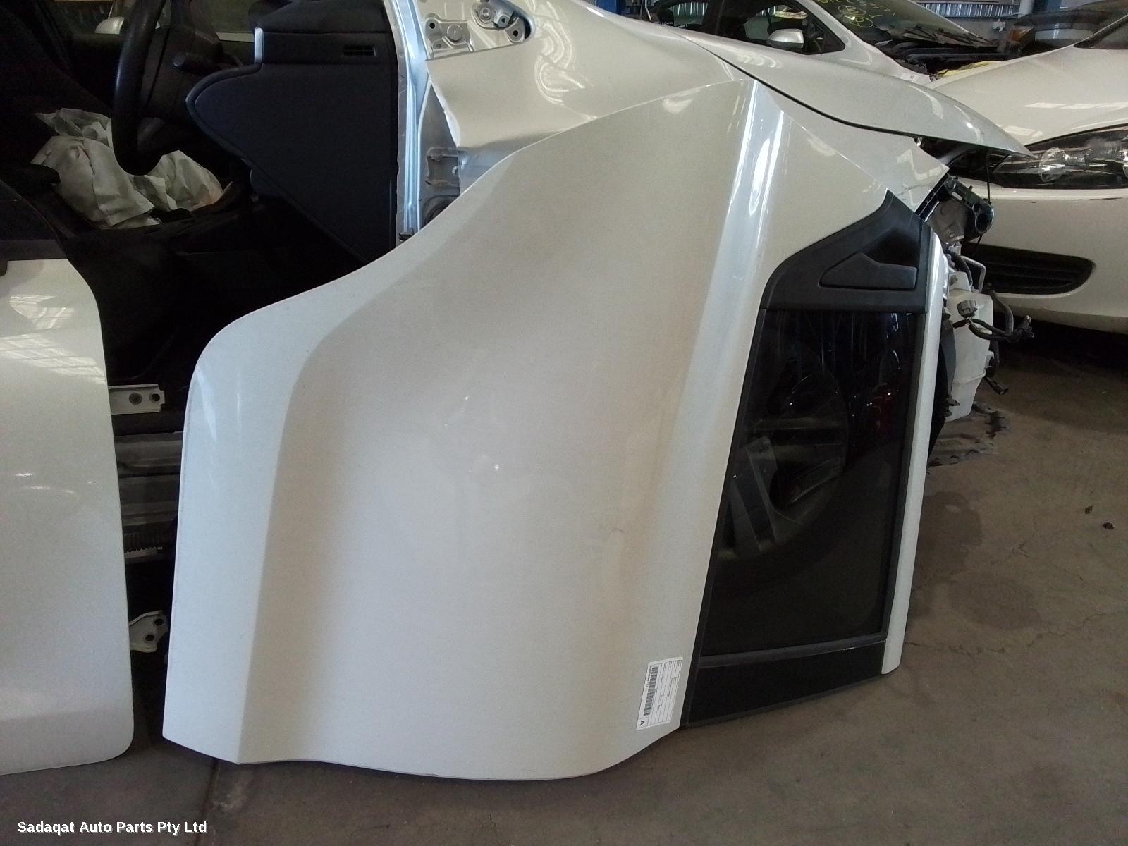 Suzuki Swift Right_rear_door_sliding