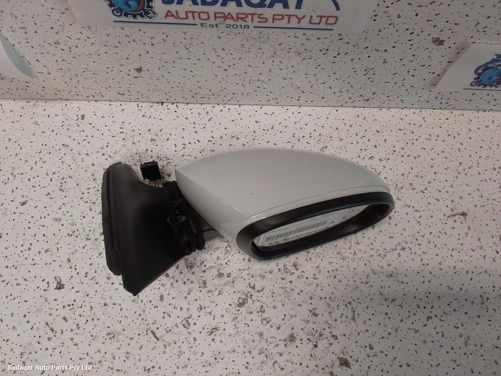 Volkswagen Tiguan Right Door Mirror