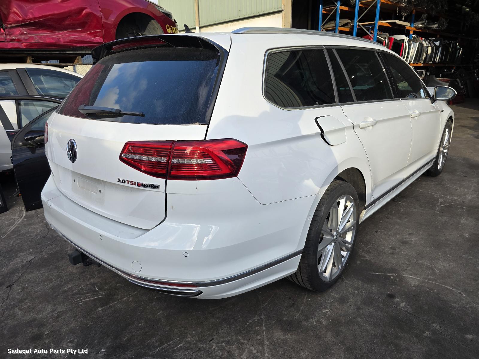 Volkswagen Passat Sunvisor