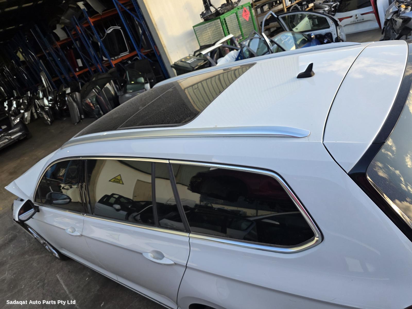 Volkswagen Passat Sunvisor