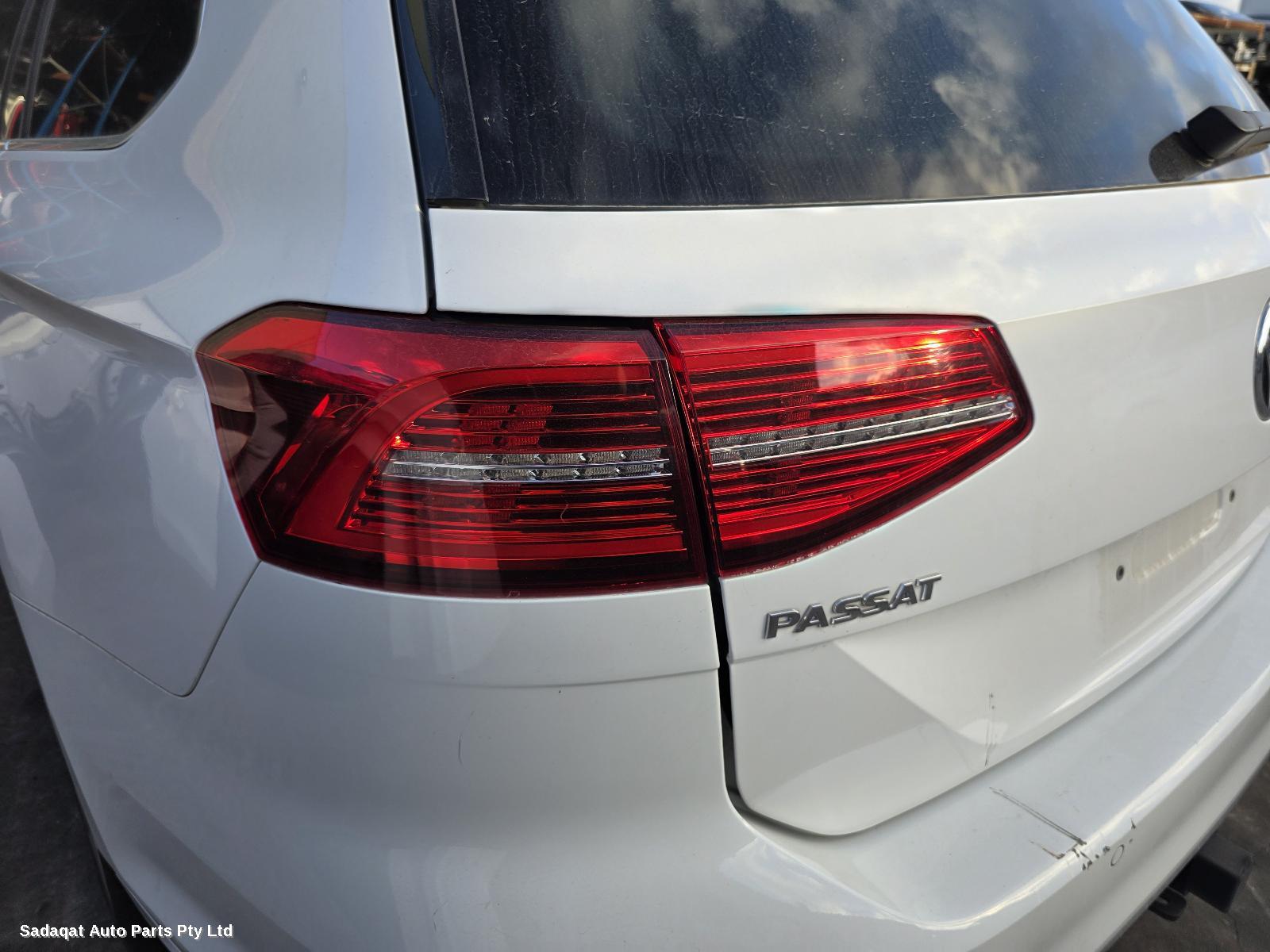 Volkswagen Passat Sunvisor