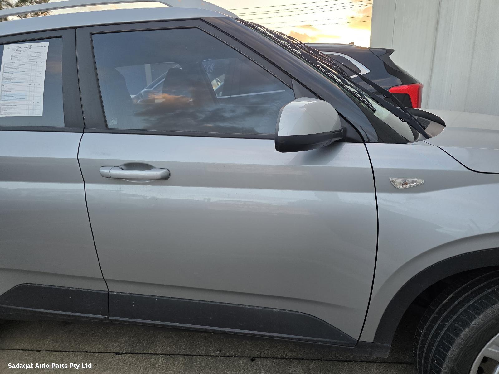 Hyundai Venue Antenna