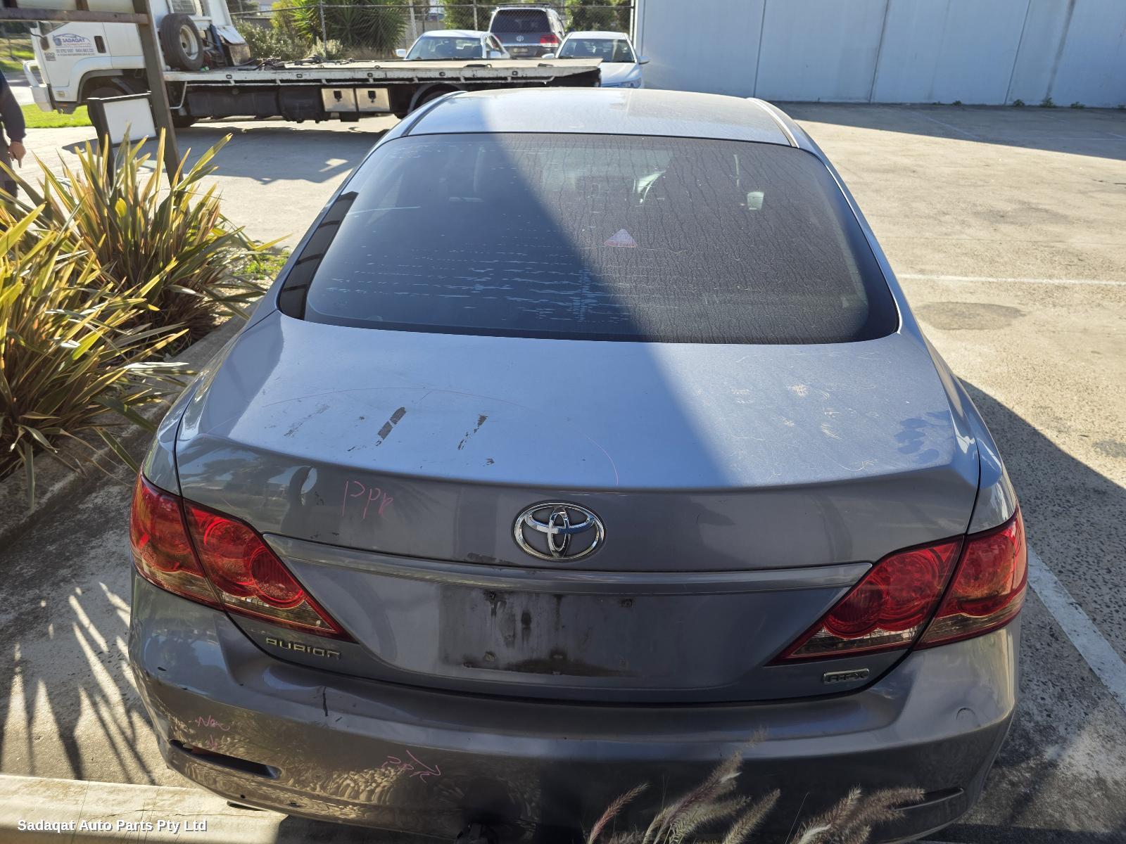 Toyota Aurion Sunvisor