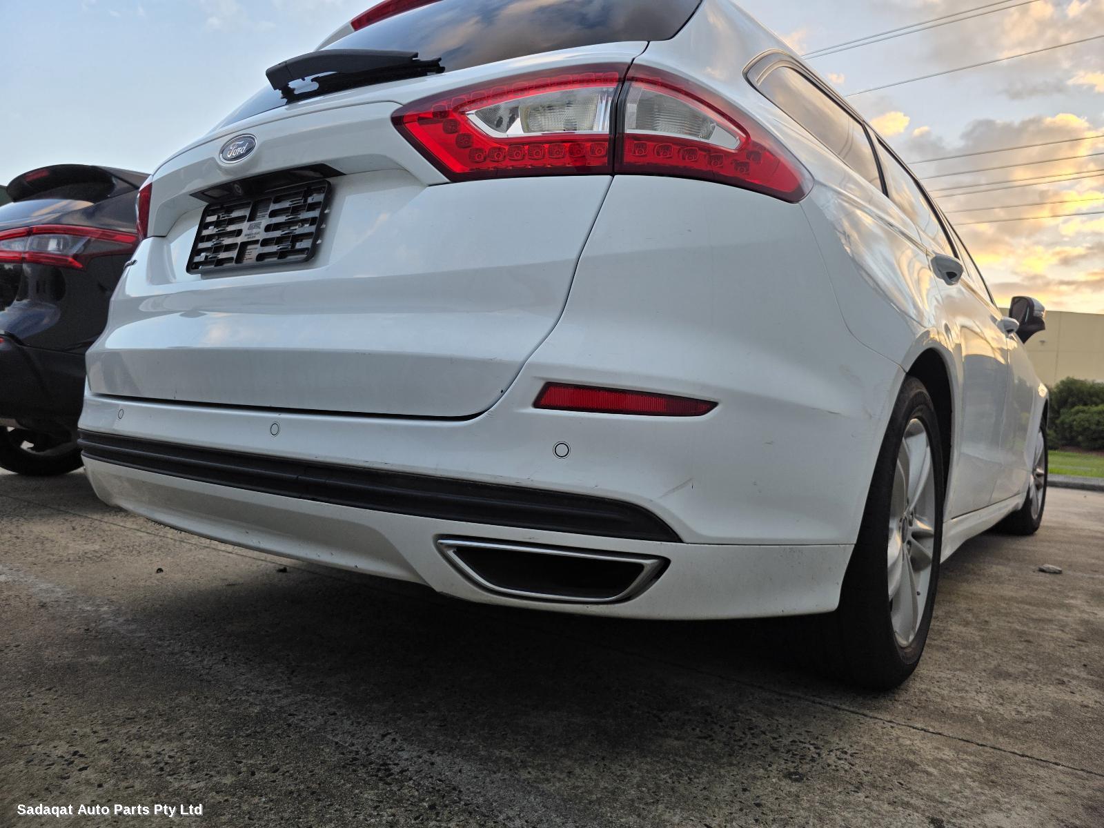 Ford Mondeo Right Taillight
