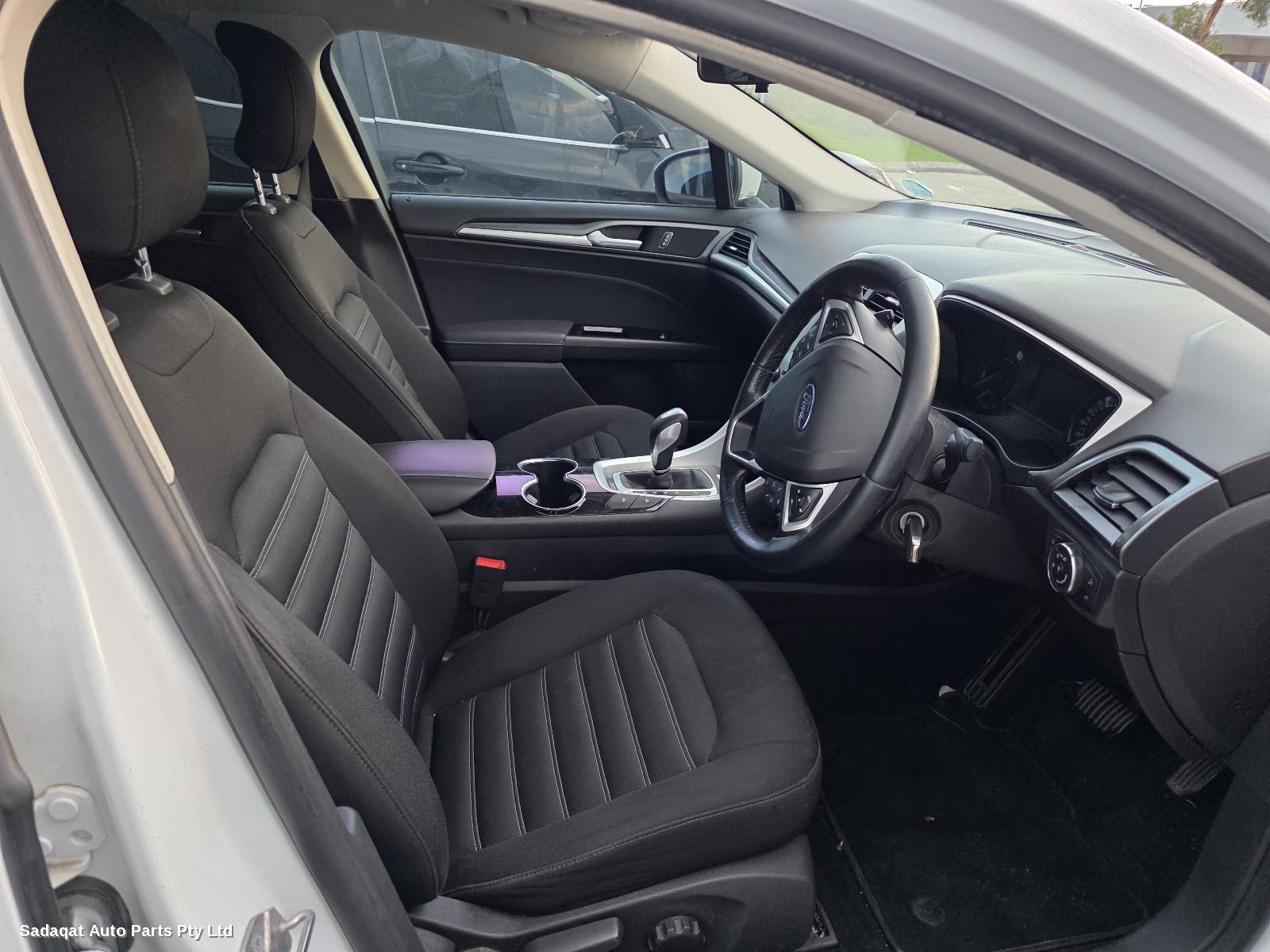 Ford Mondeo Right Taillight