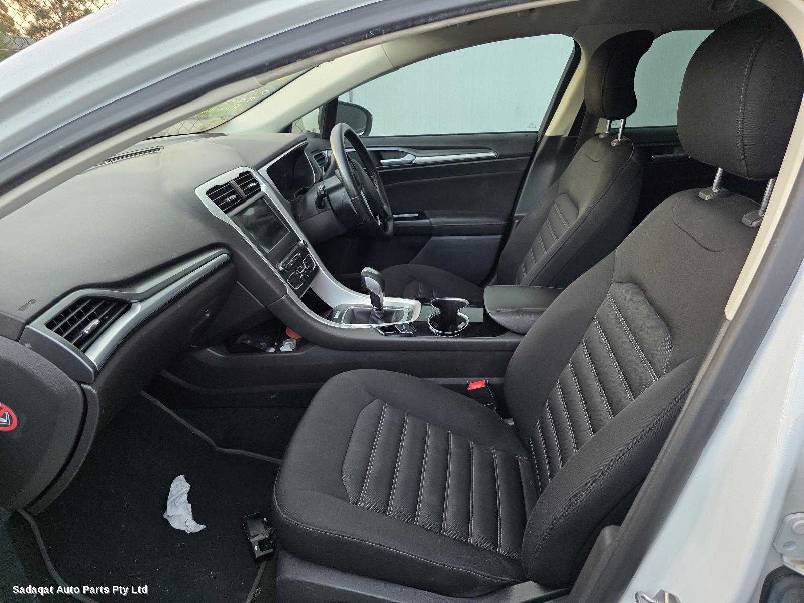 Ford Mondeo Right Taillight