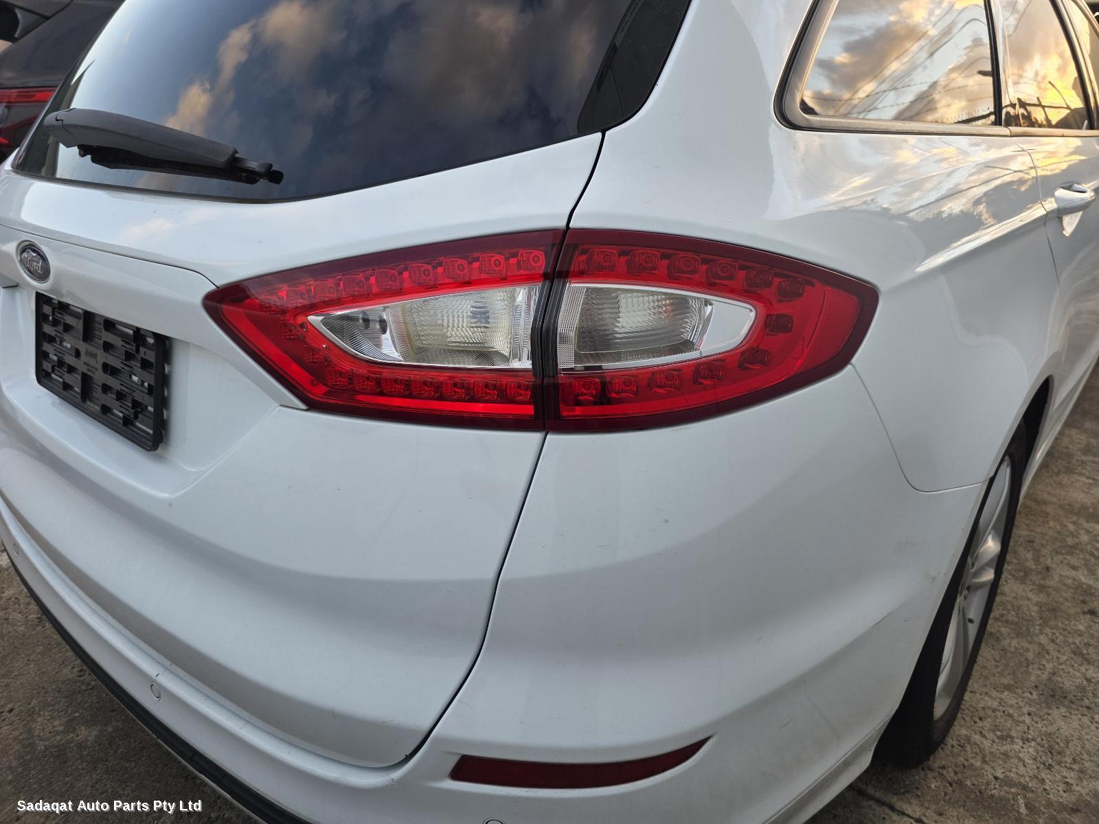 Ford Mondeo Right Taillight