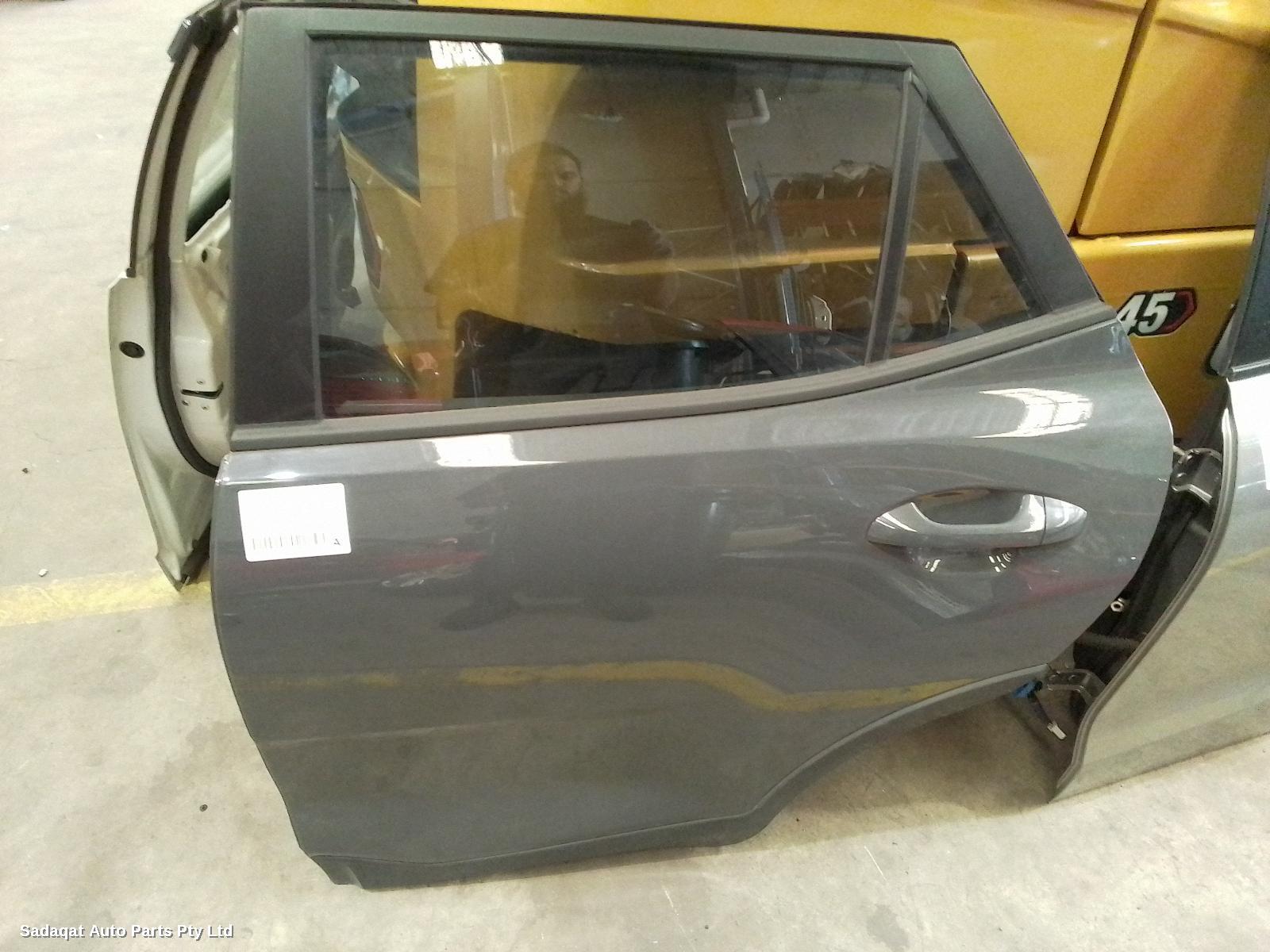 Kia Stonic Left Rear Door/sliding
