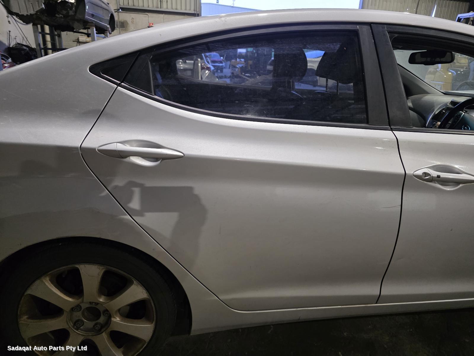 Hyundai Elantra Left Guard