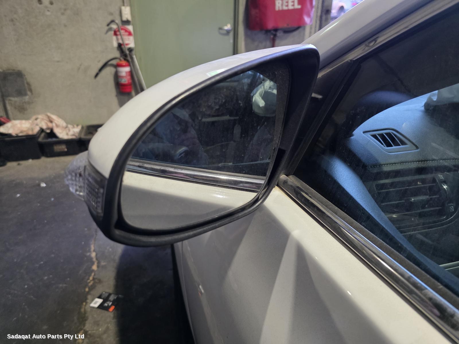 Toyota Camry Left Headlamp