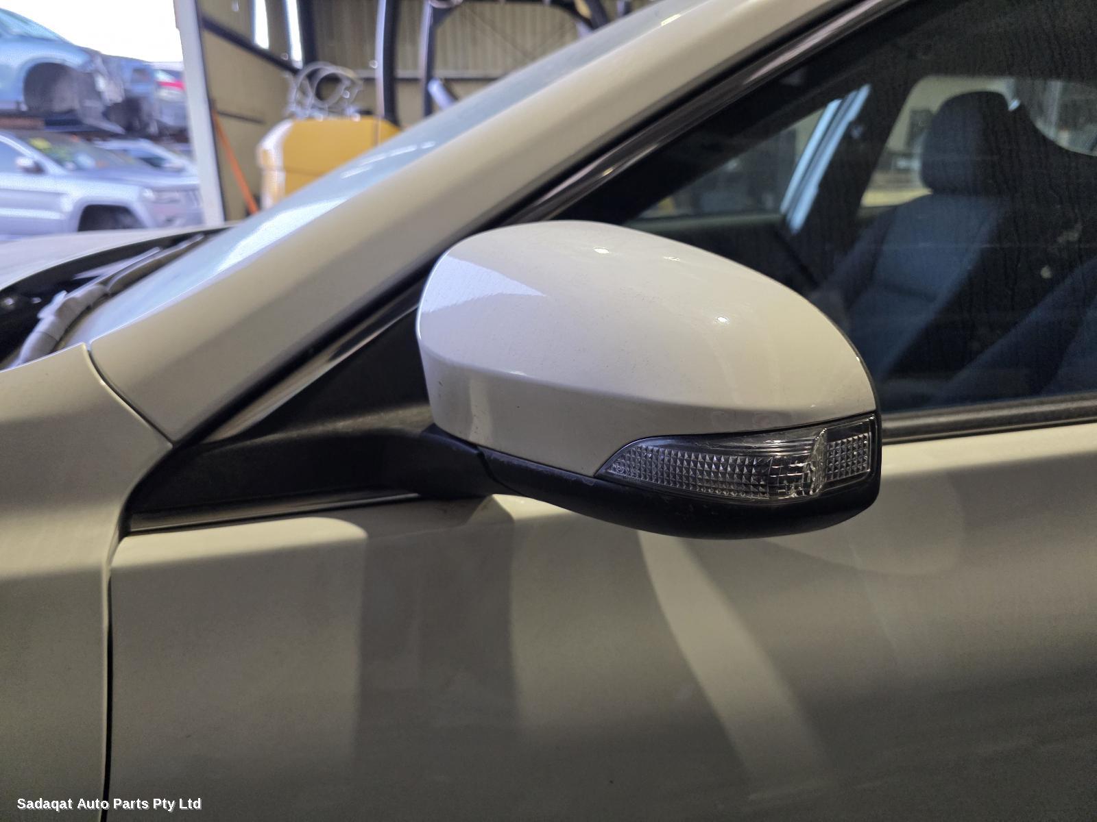 Toyota Camry Left Headlamp