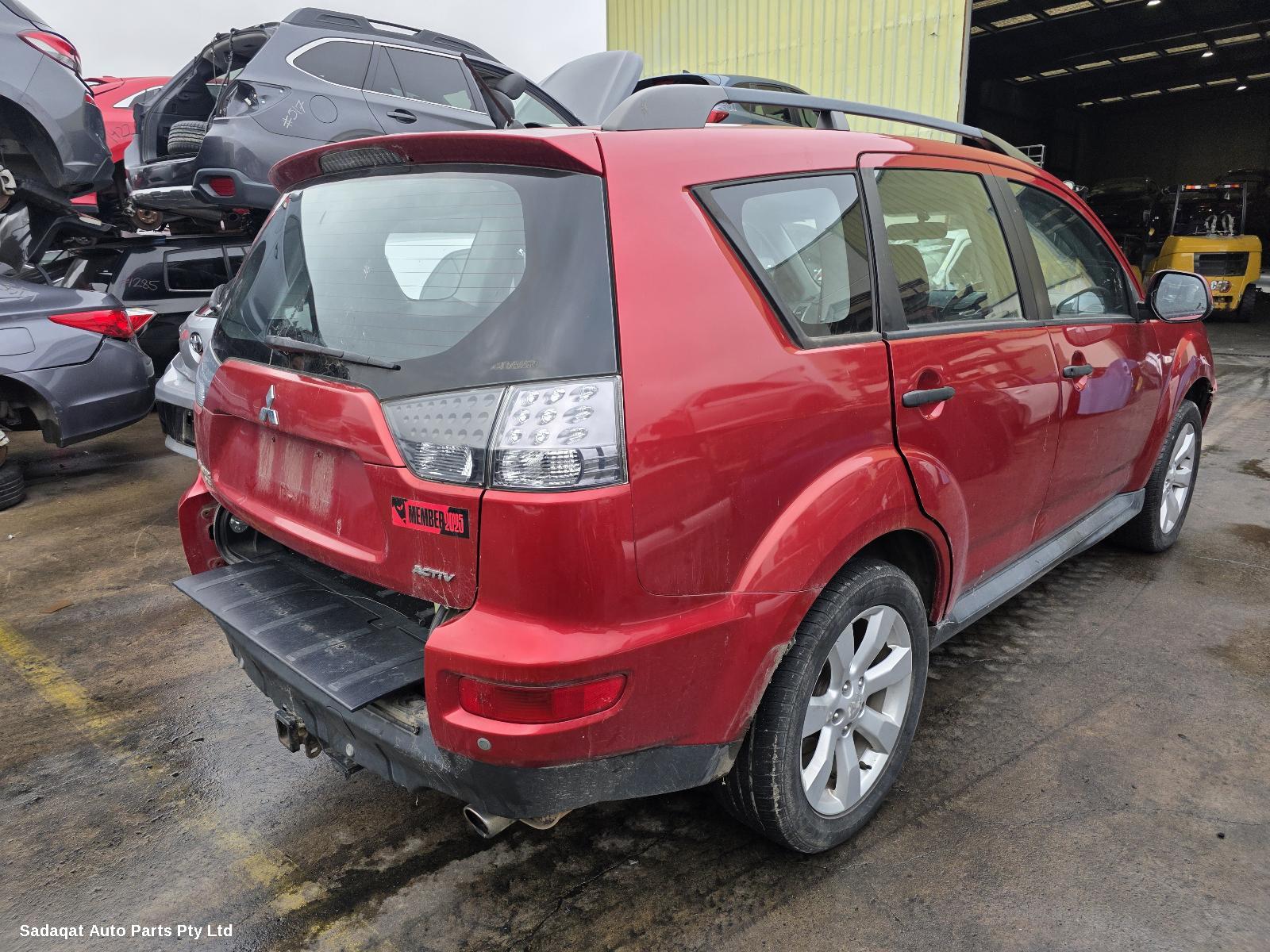 Mitsubishi Outlander Left Headlamp