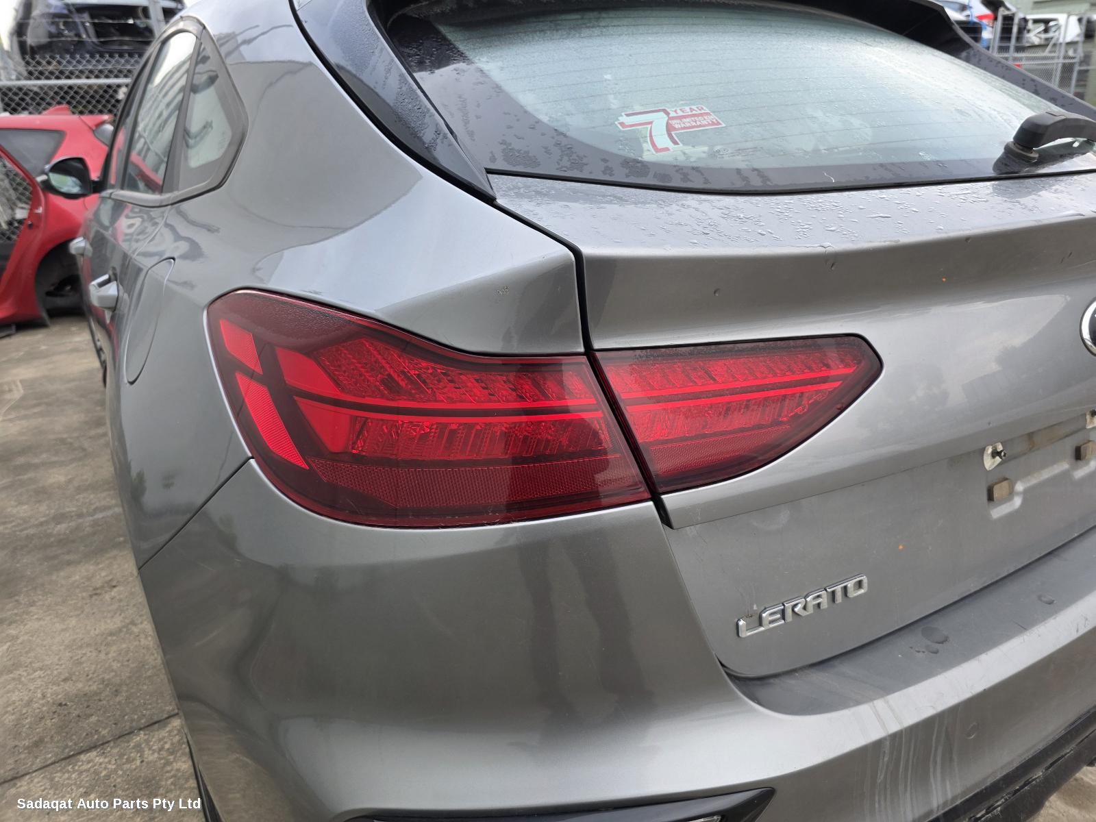 Kia Cerato Right Door Mirror