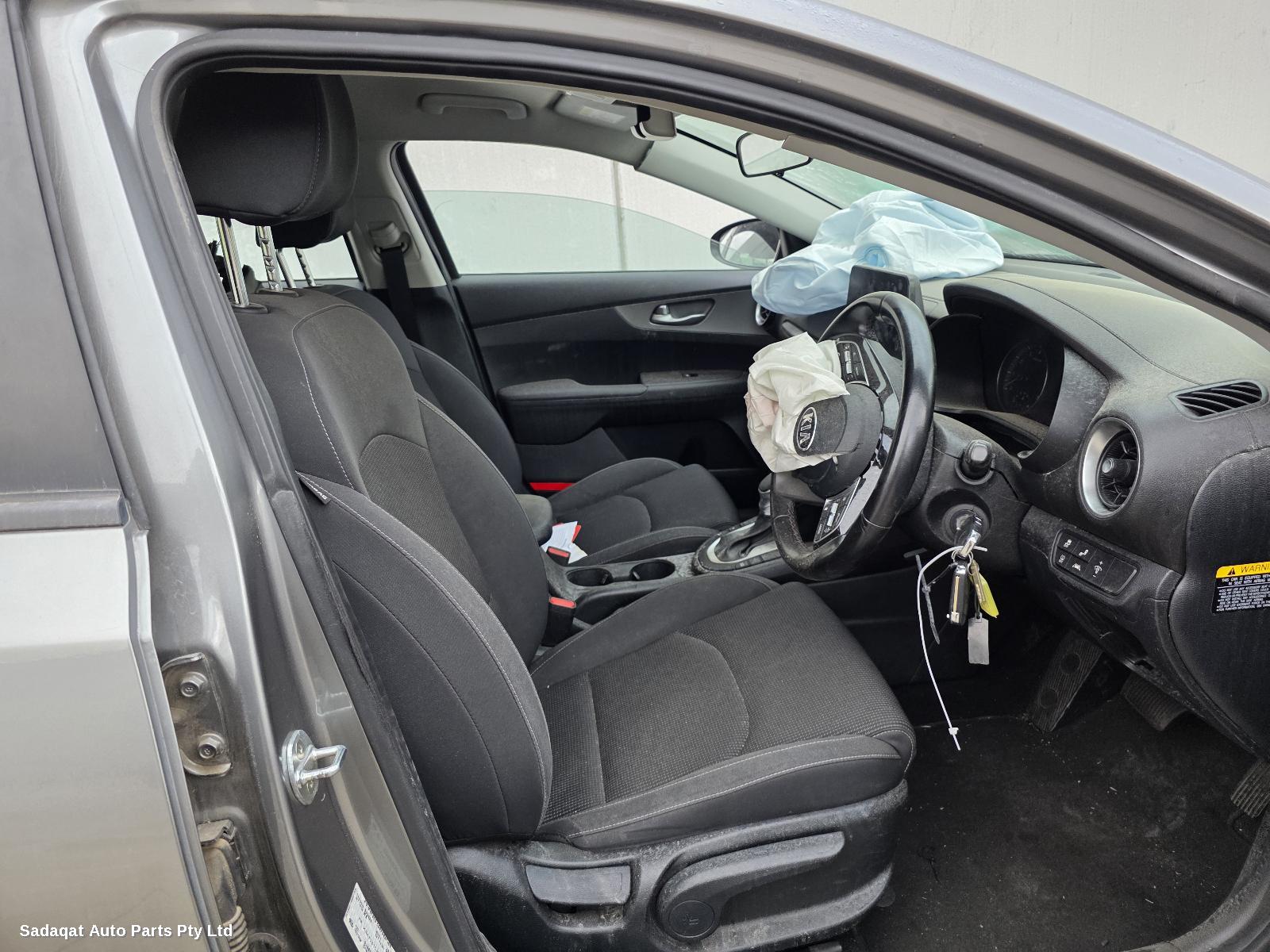 Kia Cerato Right Door Mirror