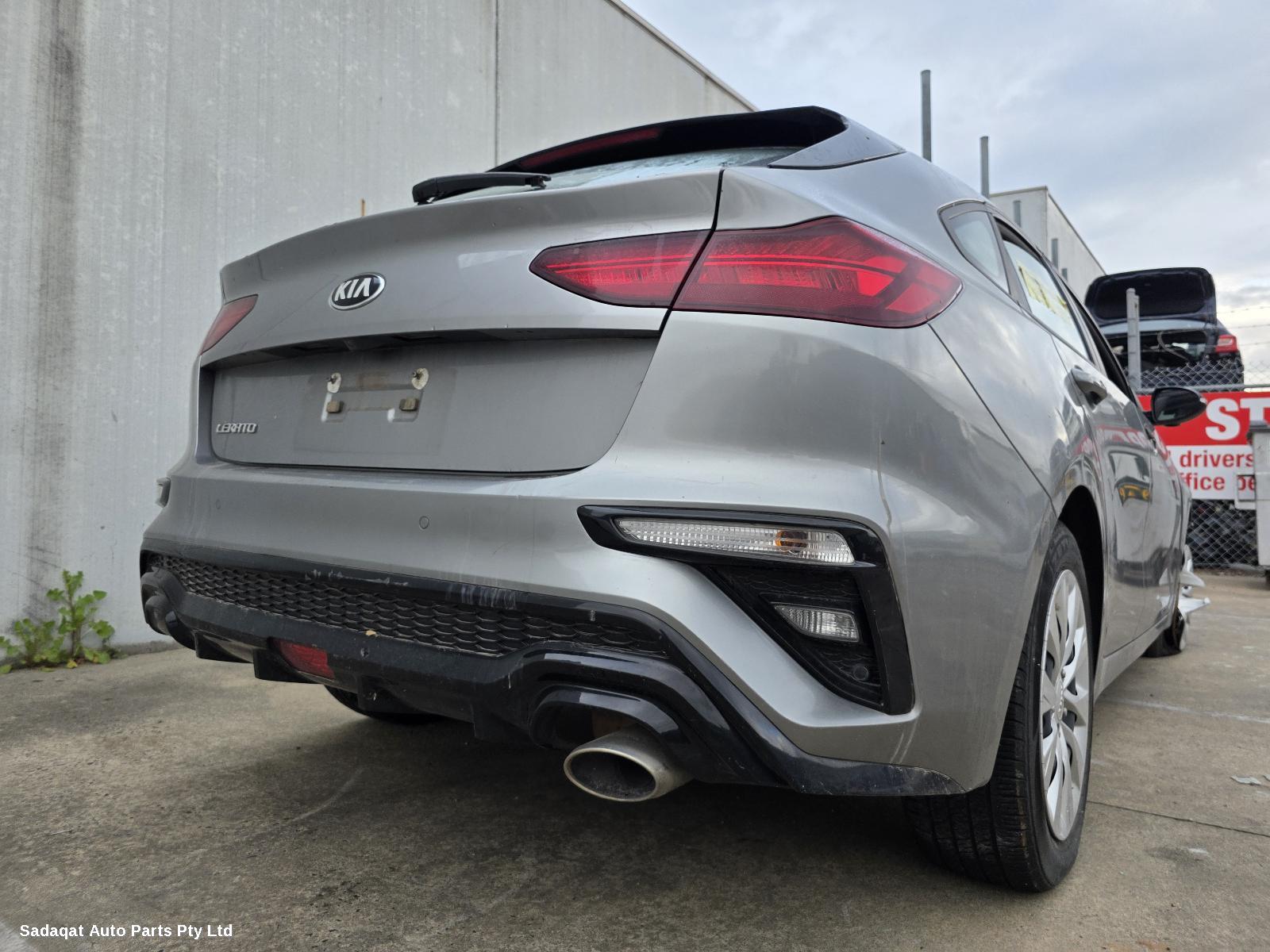 Kia Cerato Right Door Mirror