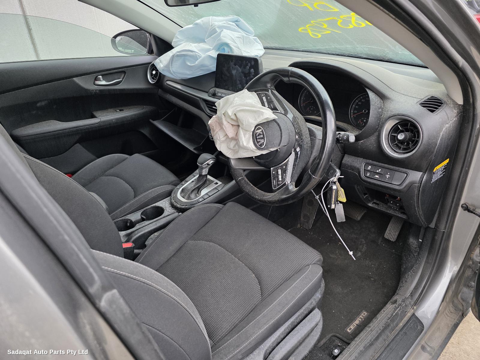 Kia Cerato Right Door Mirror