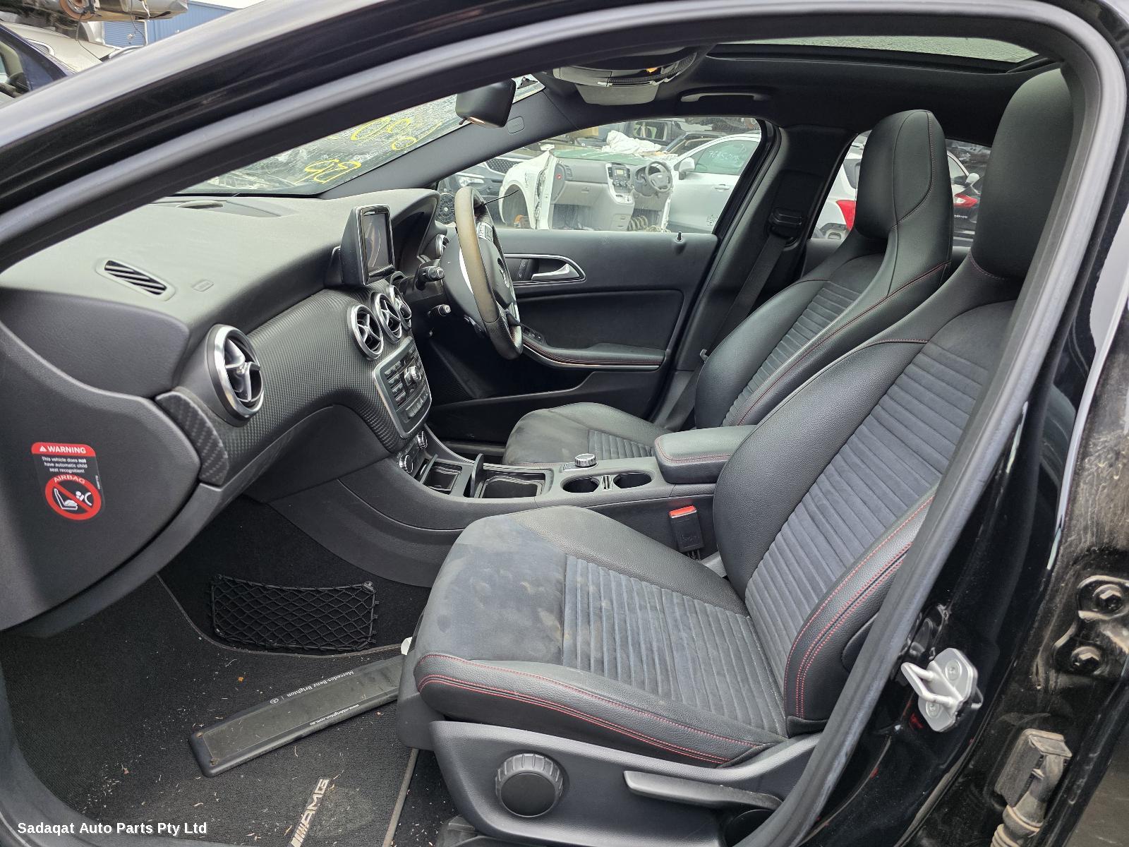 Mercedes A Class R/bar Bracket/reinfo