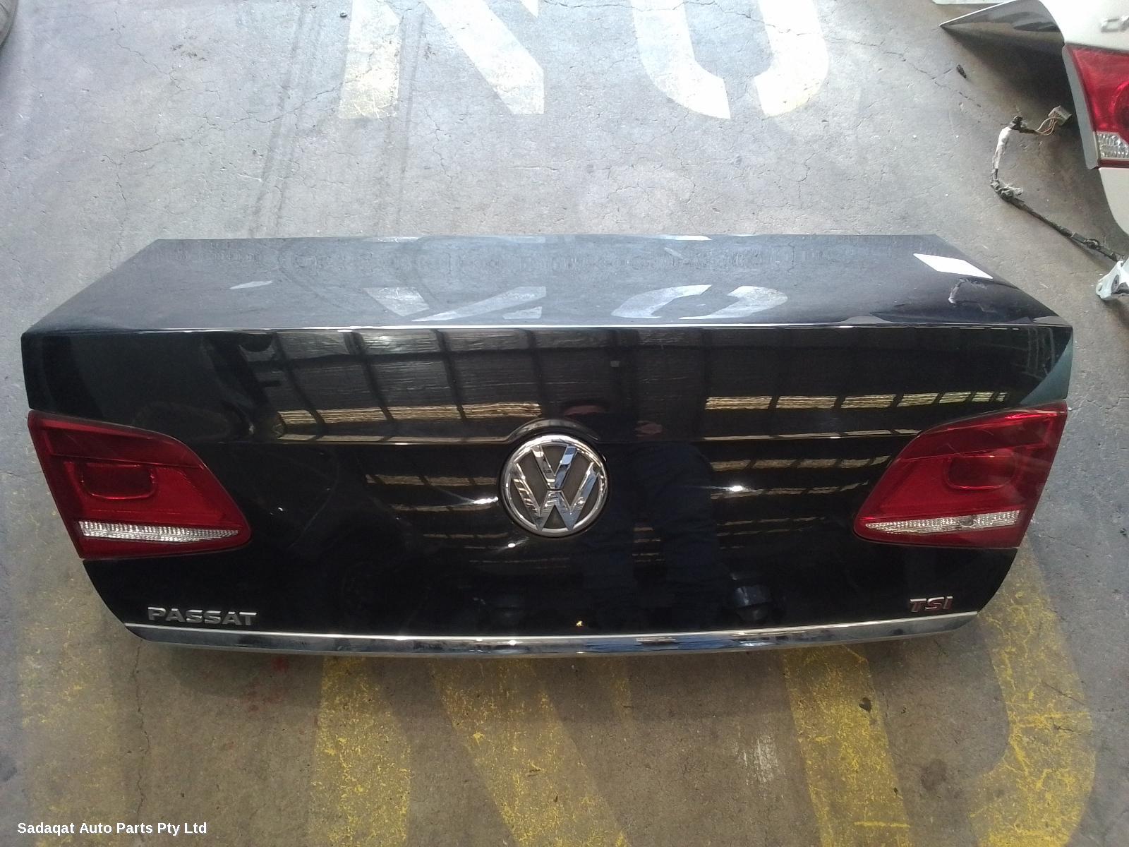 Volkswagen Passat Bootlid/tailgate