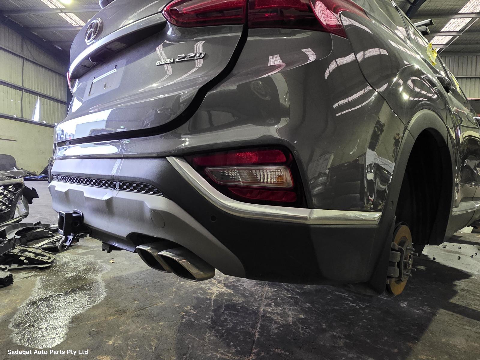 Hyundai Santa Fe Courtesy Light