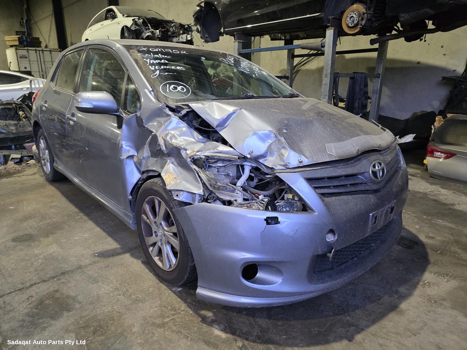 Toyota Corolla Right_rear_door_sliding